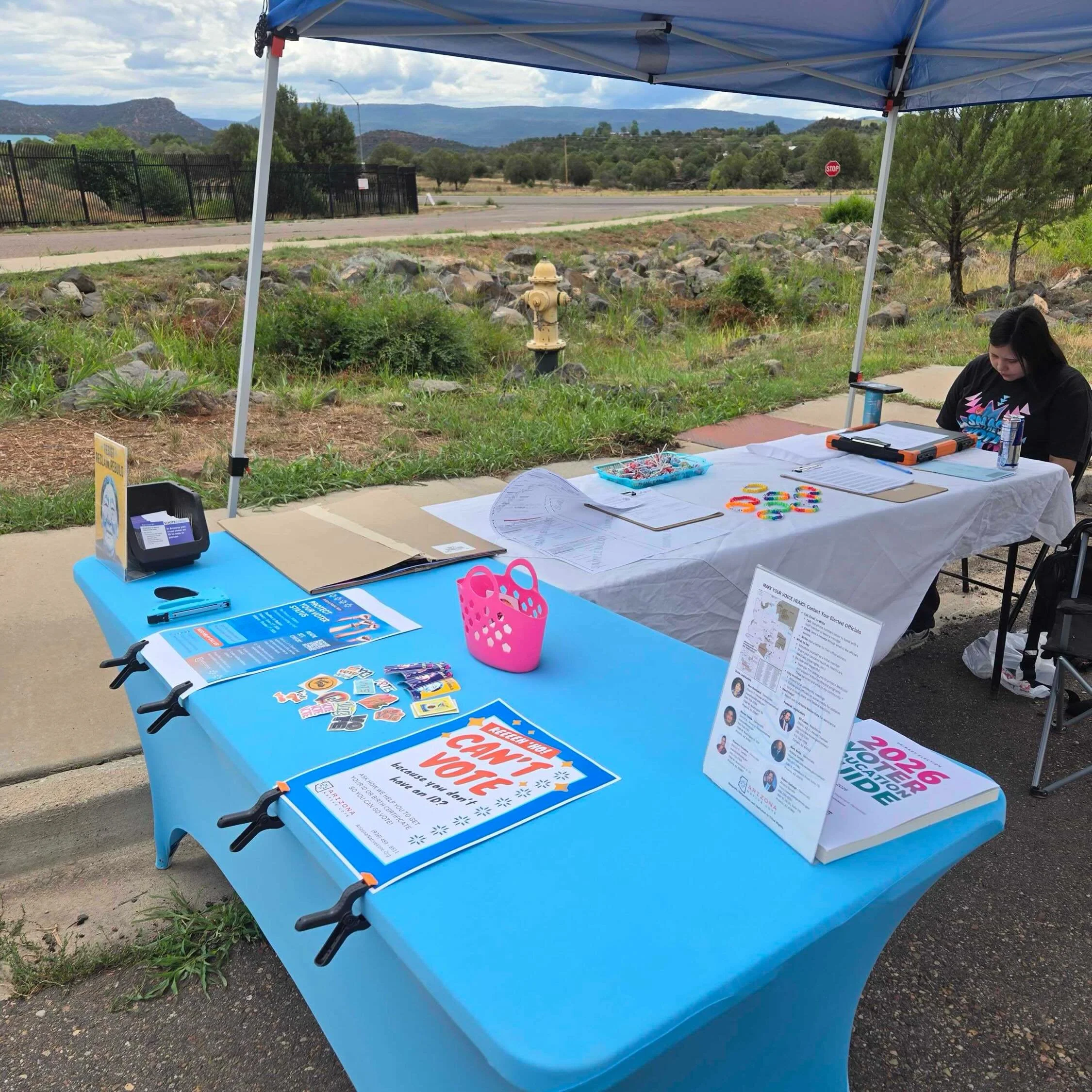 Hey WMAT, we&rsquo;re visiting with folks in Whiteriver near the Whiteriver USD Admin Bldg. Ten folks already stopped by to inquire about the VoteRiders and ANV Tribal ID Initiative, along with Primary and General Election info. 

#arizona #primaryel