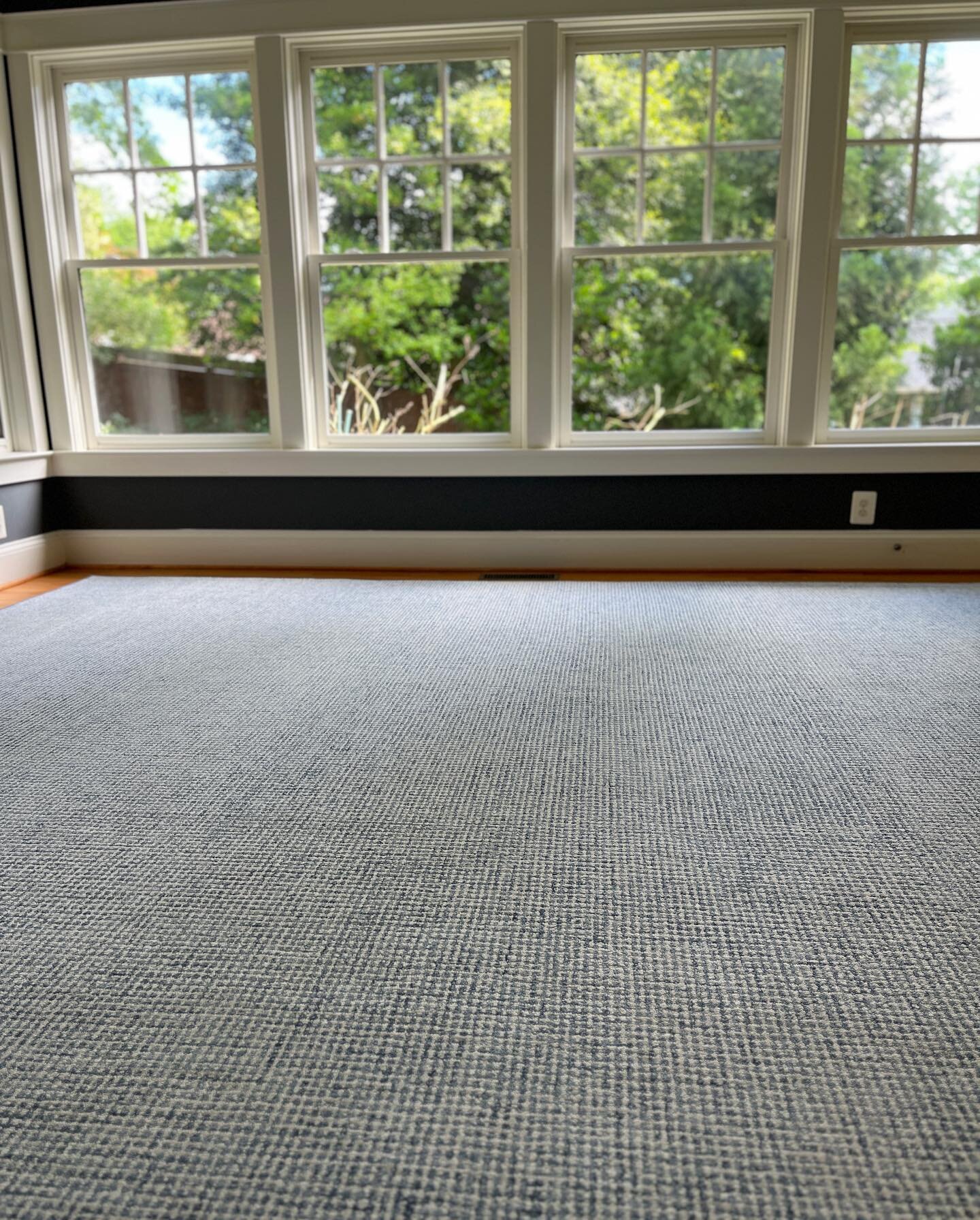Rug install today! Clients are always thrilled with a custom cut rug that fits their space- it truly transforms a room and lays the foundation for all the other pieces! 
.
.
.
#interiordesign #interiordecorating #interiordesigner #customrugs #floorco