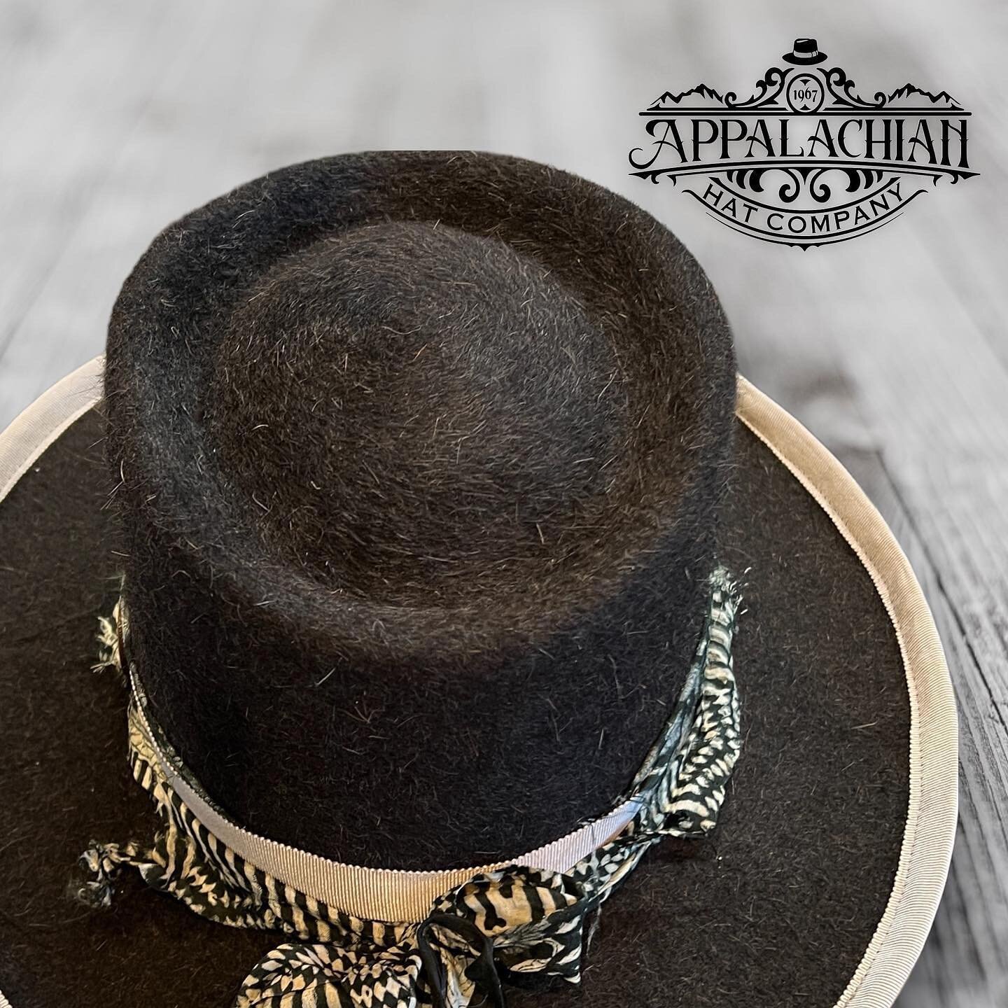 OMG FINALLY Back in the studio making hats again after months of construction and opening the new shop!! This beauty is handblocked on a new form..I’m lovin’ this new tall fedora! Luxurious heathered fur felt w petersham edge band and ban