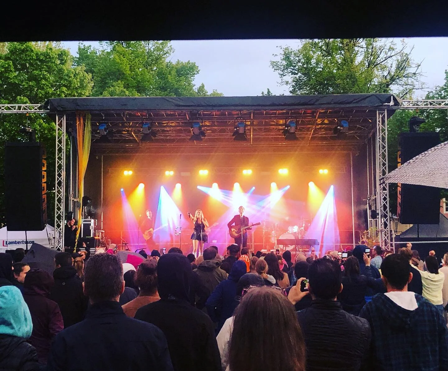 K&auml;rt &aring;terseende med Smith&amp;Thell i V&auml;ster&aring;s, @alex_mini kranar fin fint ljud!