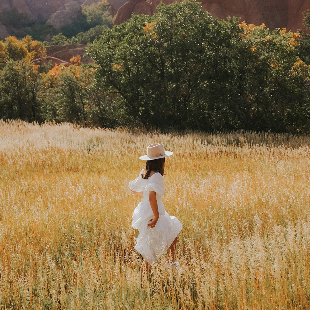 10 Inspiring Quotes to Start Your Day Off Right