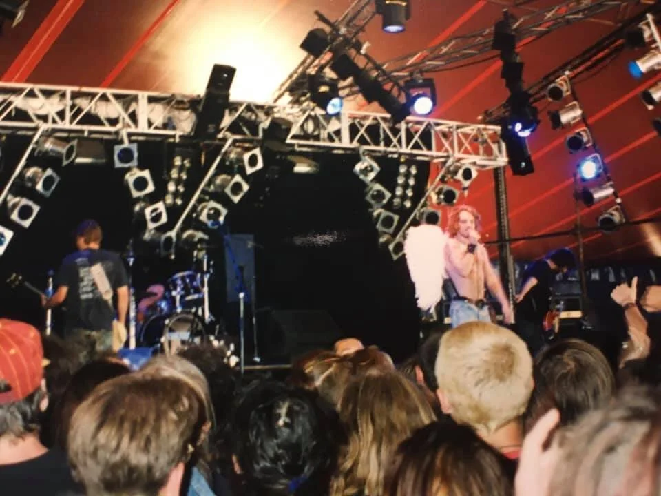 Photos from Paw Performance at 1995 Reading Festival