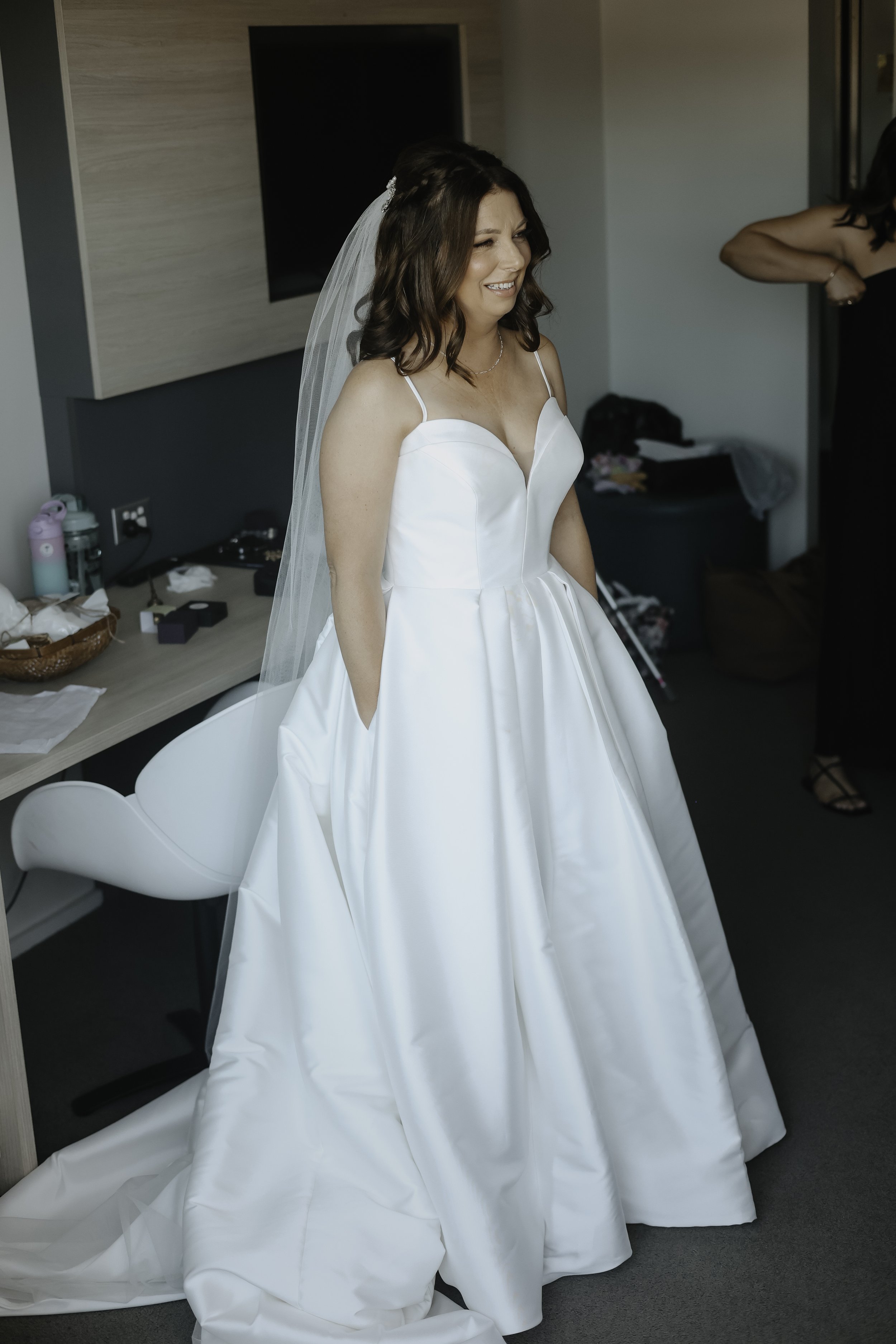 THE LEVYS GETTING READY_-131.JPG