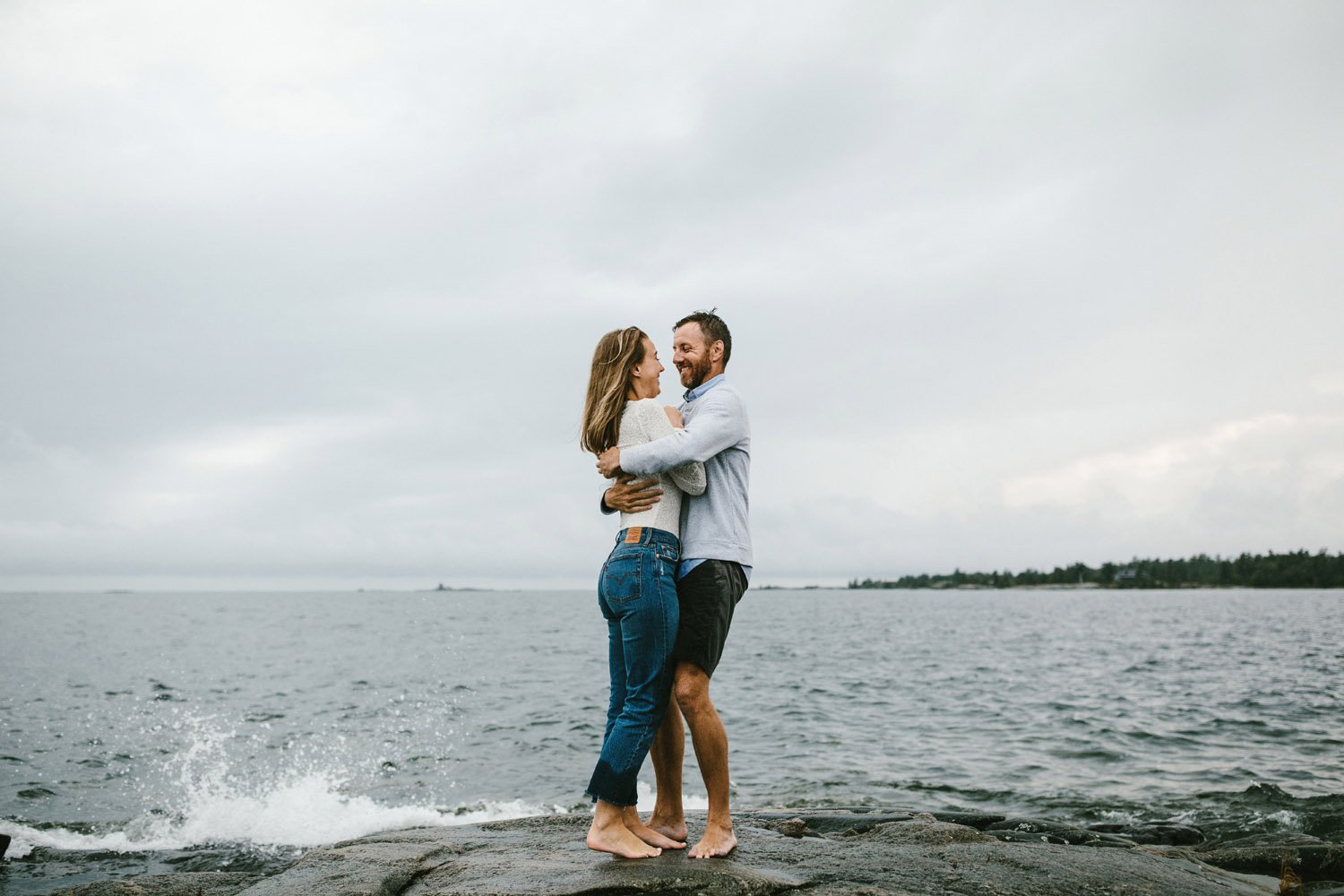 136-rainy-georgian-bay-engagement-session.jpg