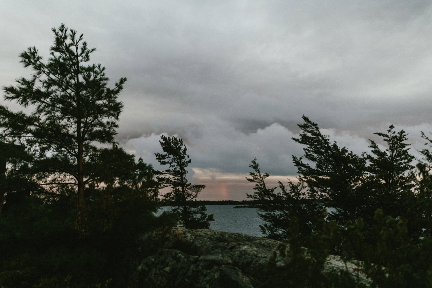 163-rainy-georgian-bay-engagement-session.jpg