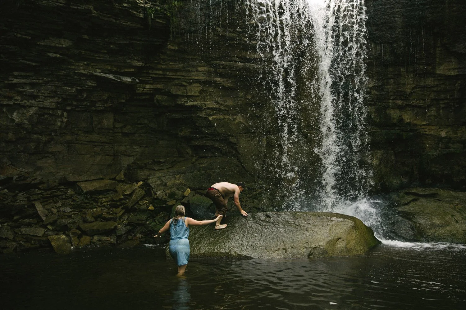 207-WaterfallEngagementSession.jpg