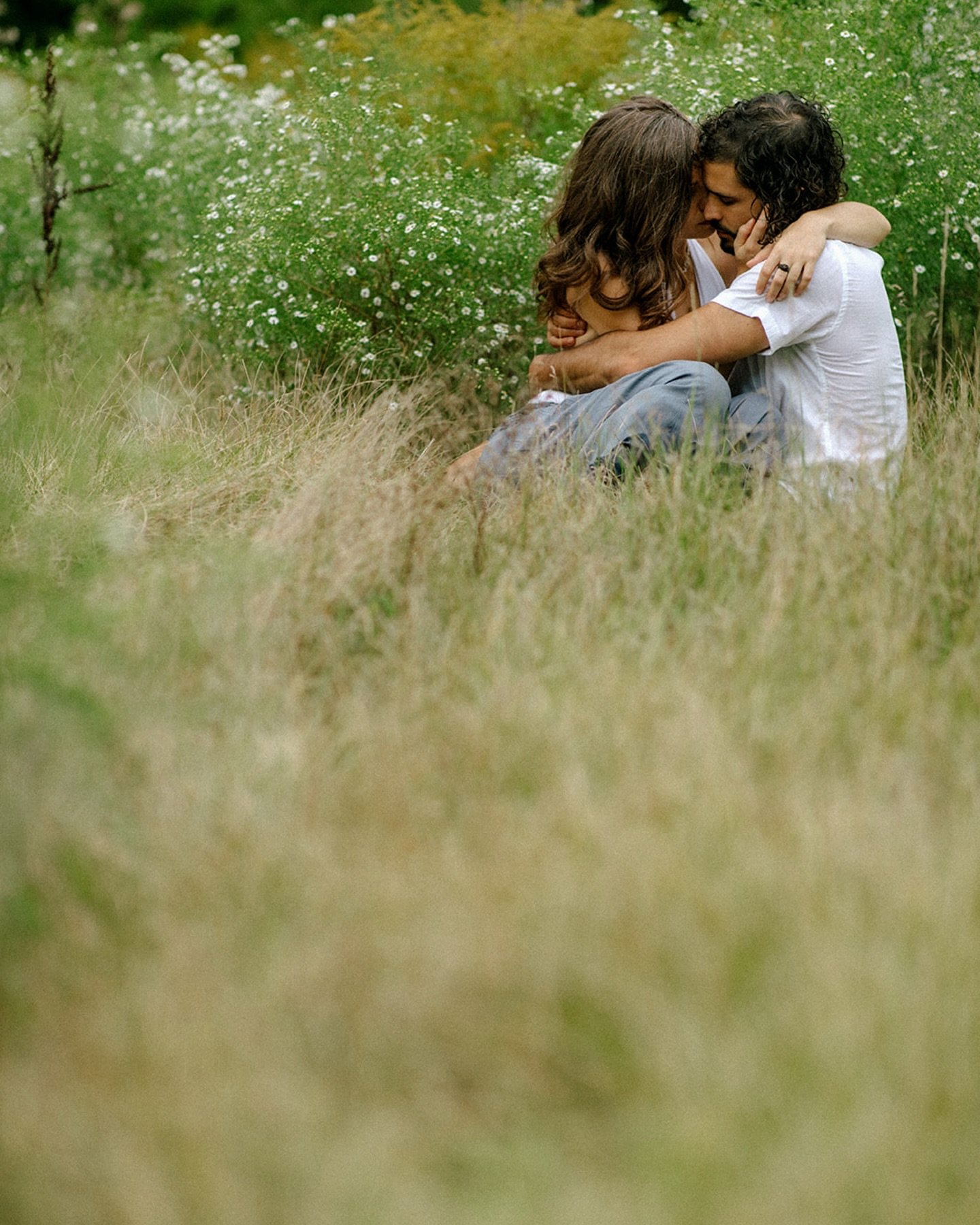 The pressure of a wedding can be so real. But here&rsquo;s the thing...

You don&rsquo;t have to wear a white dress to get married. 
You don&rsquo;t have to wear a suit.
You don&rsquo;t have to follow anyone&rsquo;s rules.
You just need someone you c