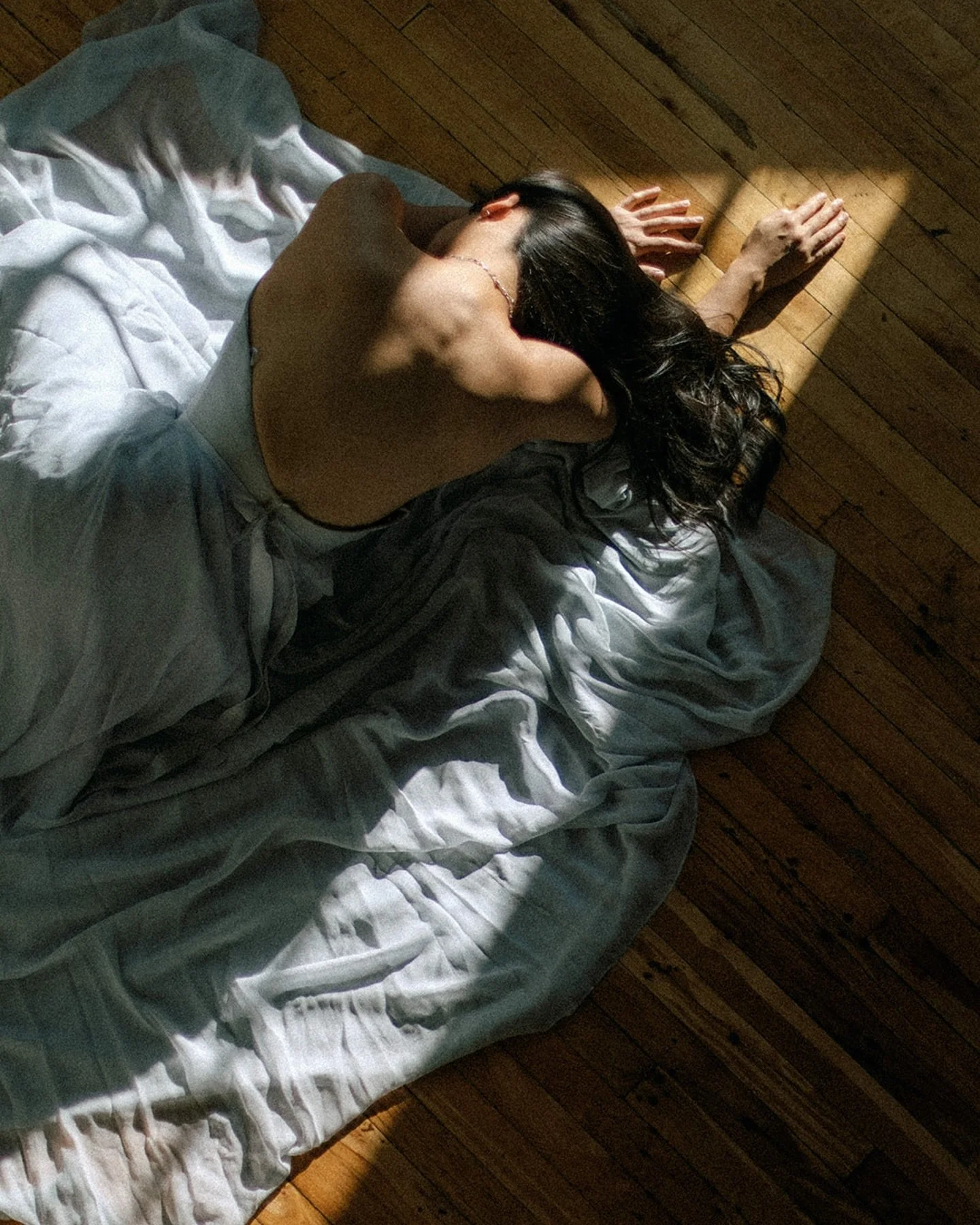 In these images, light isn&rsquo;t just illumination... it&rsquo;s part of the story. 

The way it falls, the shadows it creates, the glow it leaves on fabric and skin. I look for it, I chase it, I use it to bring movement and life to every frame. 

