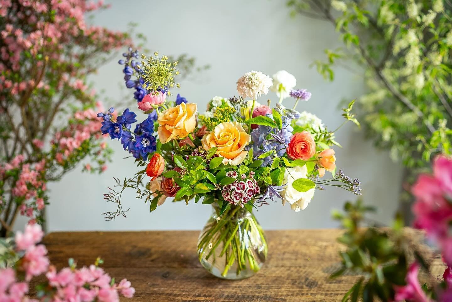 Color = Joy 🥰 

#flowers #flowerstagram #flowershop #floraldesign #florist #color