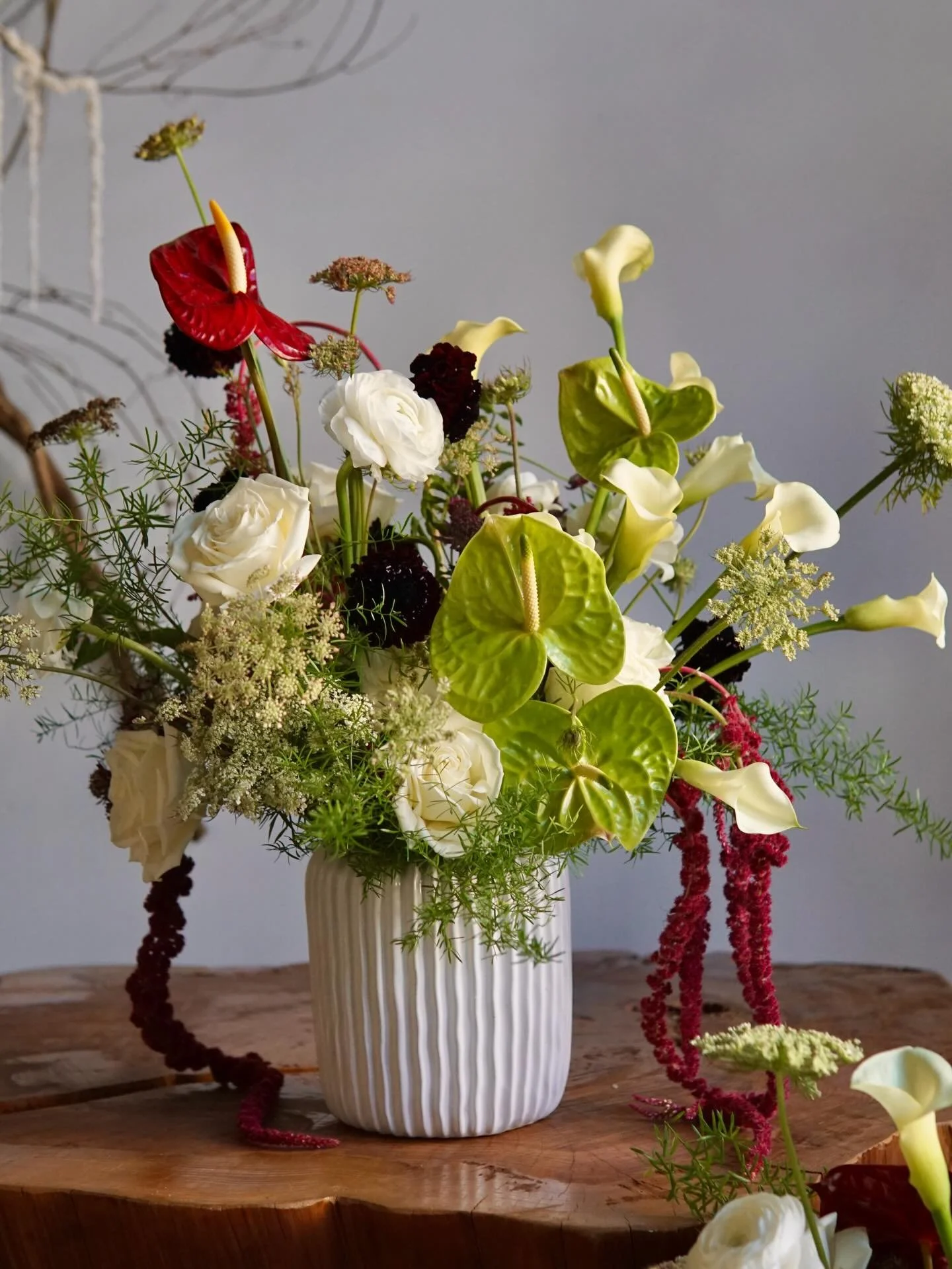 A few pieces for @faire_wholesale today, love a high contrast moment.

#flowers #flowerstagram #floraldesign #flowershop #atl