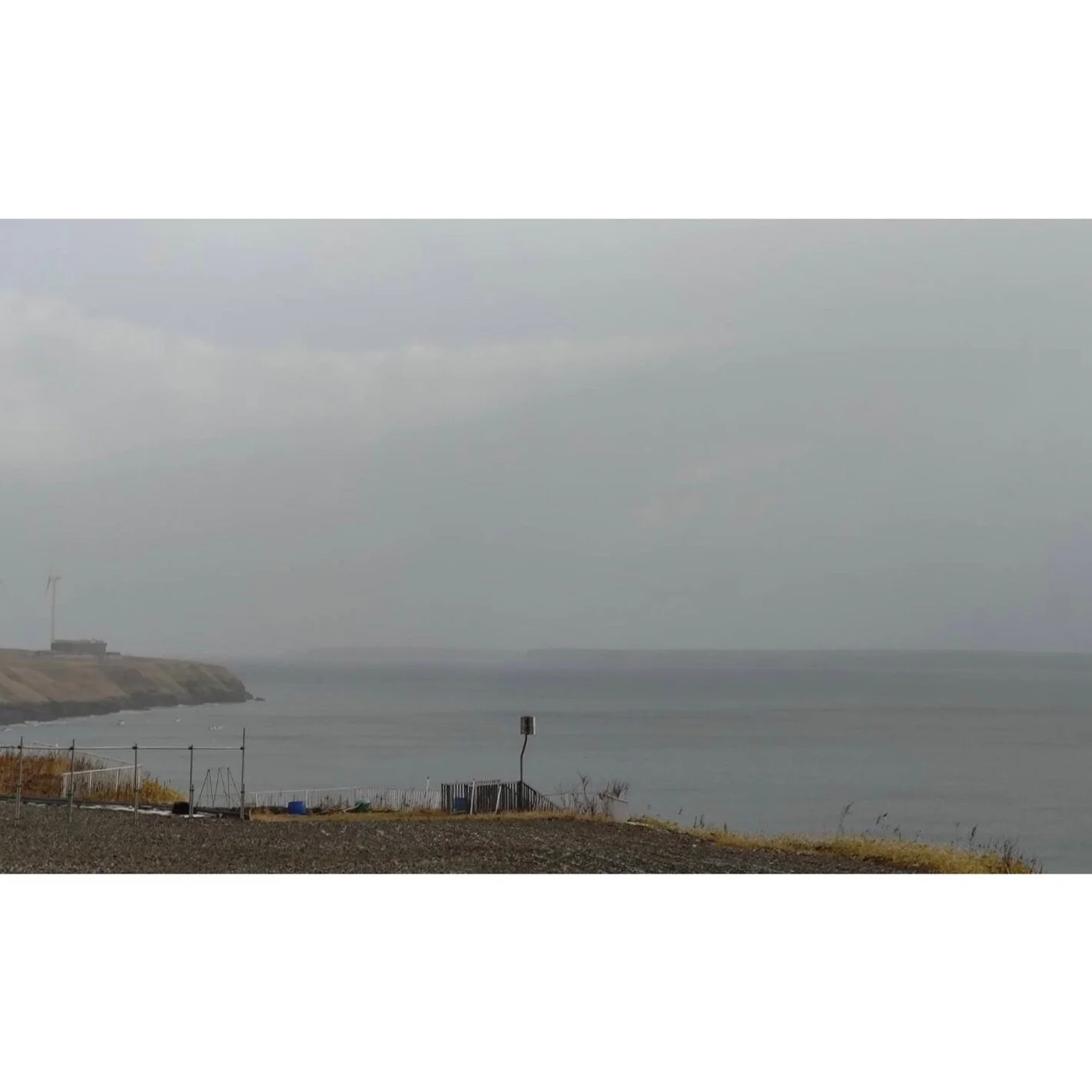 𝐓𝐨𝐝𝐚𝐲 𝐘𝐮𝐫𝐮𝐫𝐢
2025/11/08

Nemuro, Hokkaido, Japan
Photo by Mori Yasuko / Fisherman
Directed by Okada Atsushi

◇神田日勝記念美術館
コレクション展Ⅱ
2025年10月３日－11月30日
出展作品：ユルリ島の馬

◇新刊『ユルリ島の馬』
刊行：2025年
著者：岡田敦
発行：青幻舎

◇JRA賞馬事文化賞受賞作
書籍『エピタフ 幻の島、ユルリの光跡』
刊行：2023年
