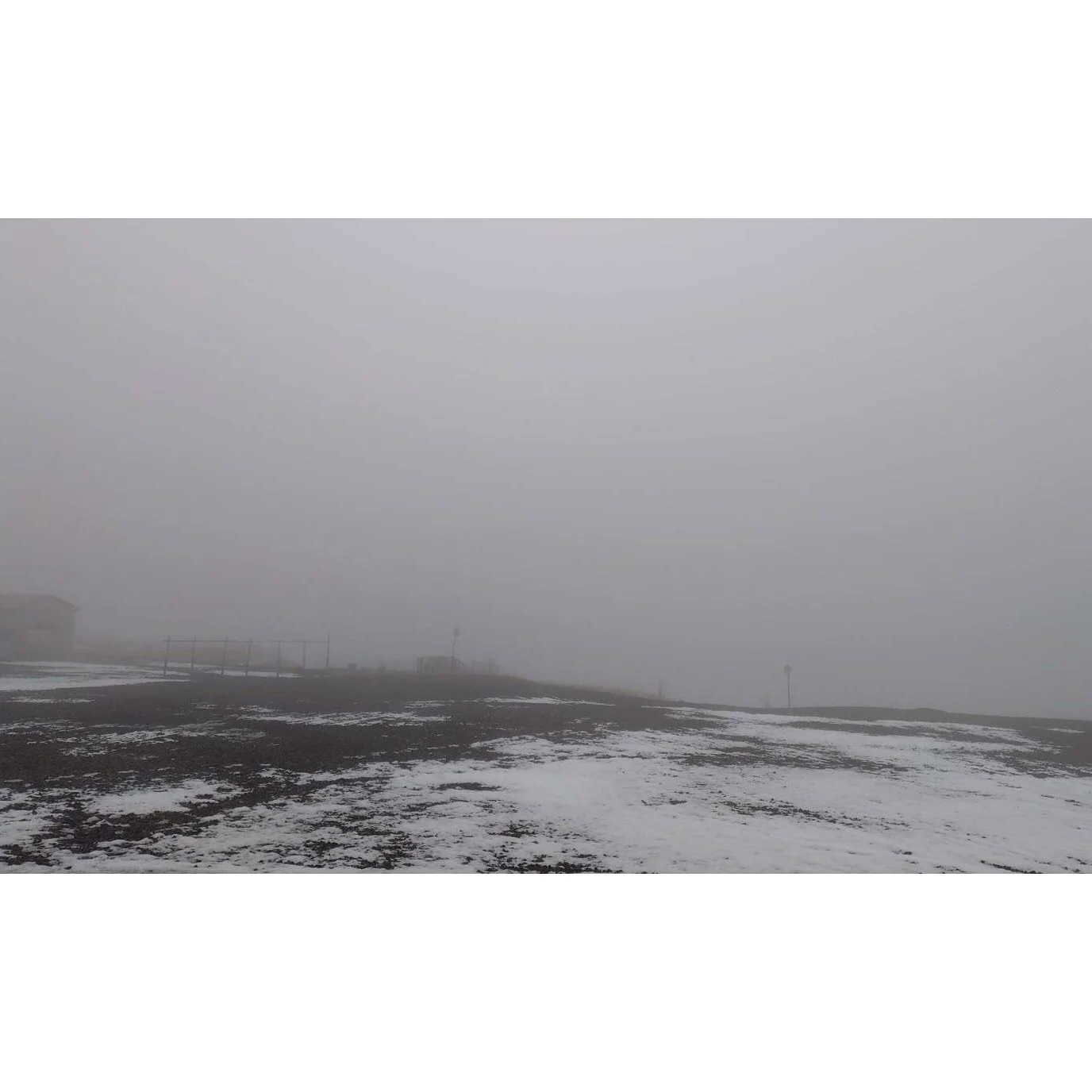 𝐓𝐨𝐝𝐚𝐲 𝐘𝐮𝐫𝐮𝐫𝐢
2026/02/23

Nemuro, Hokkaido, Japan
Photo by Mori Yasuko / Fisherman
Directed by Okada Atsushi

◇ 写真展「ユルリ島の馬」
2月20日（金）- 3月5日（木）
富士フイルムフォトサロン 東京

ギャラリートーク
3月1日（日）
各回14時から30~40分間
参加無料・予約不要

◇ 巡回展
9月18日（金）- 9月23日（水）
富士フイルムフォトサロン 