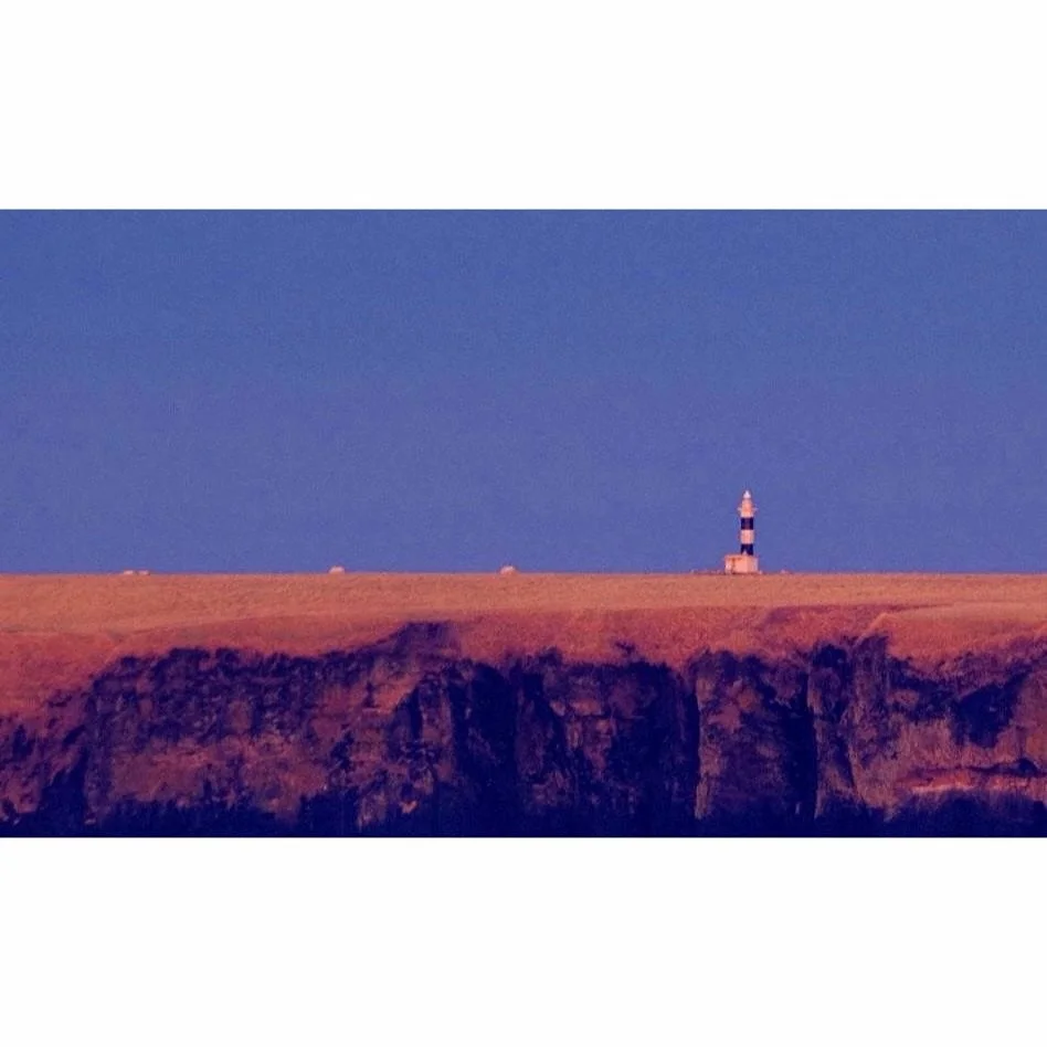 𝐓𝐨𝐝𝐚𝐲 𝐘𝐮𝐫𝐮𝐫𝐢
2026/04/13

Nemuro, Hokkaido, Japan
Photo by Mori Yasuko / Fisherman
Directed by Okada Atsushi

◇ 写真展「ユルリ島の馬」
9月18日（金）- 9月23日（水）
富士フイルムフォトサロン 札幌

10月30日（金）- 11月12日（木）
富士フイルムフォトサロン 大阪

&ndash;

◇ JRA賞馬事文化賞受賞作
書籍『エピタフ 幻の島、ユルリの光跡