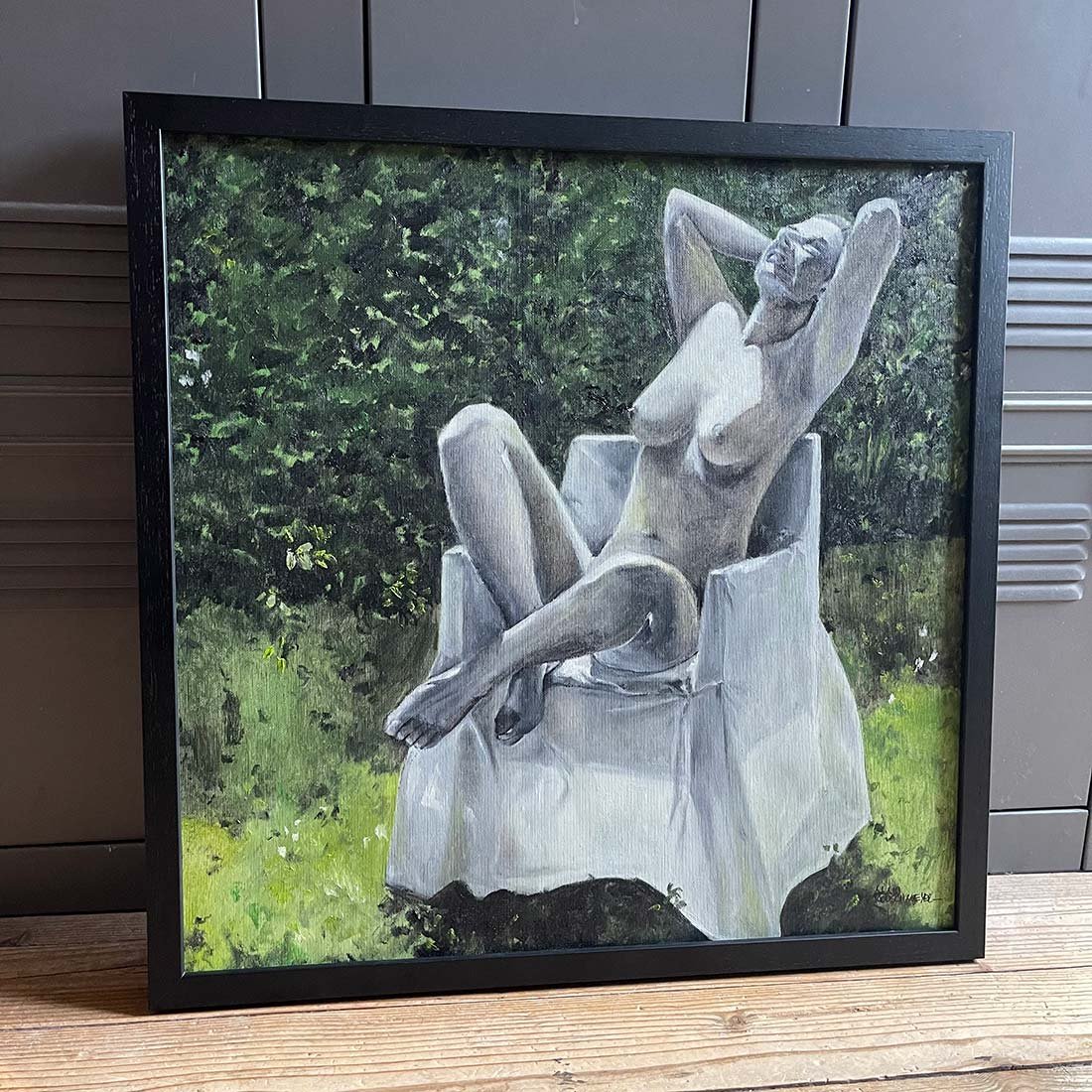 tableau de nu féminin dans un fauteuil blanc – œuvre d’Alain Rouschmeyer