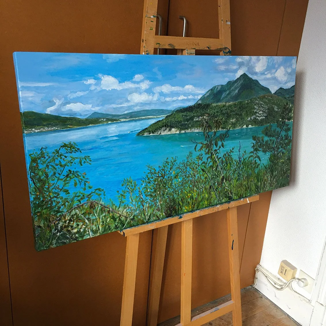 Peinture originale et unique intitulée DES HAUTEURS DE DUINGT, ÉTÉ,  par Camille Rouschmeyer