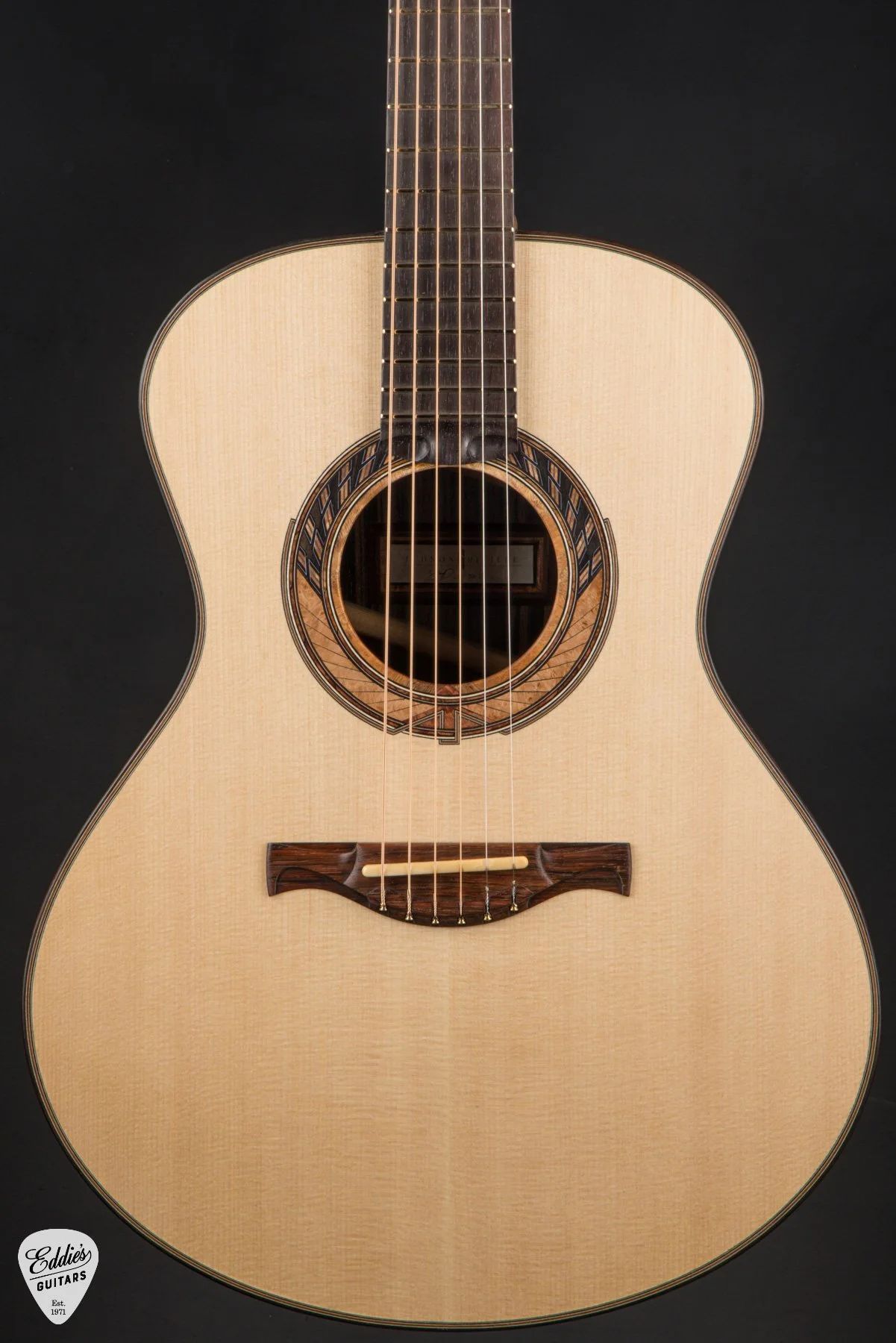 photo by Eddies Guitars