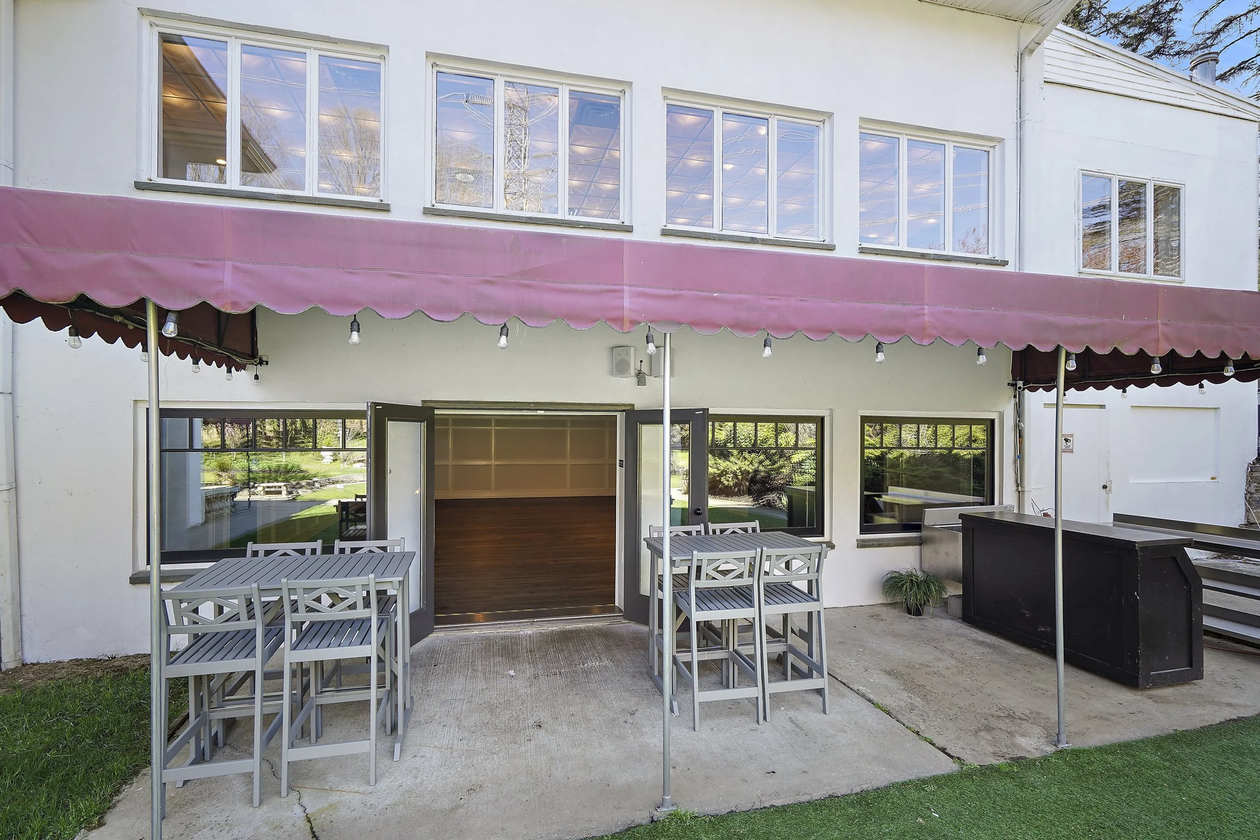 Outside Lantern Room