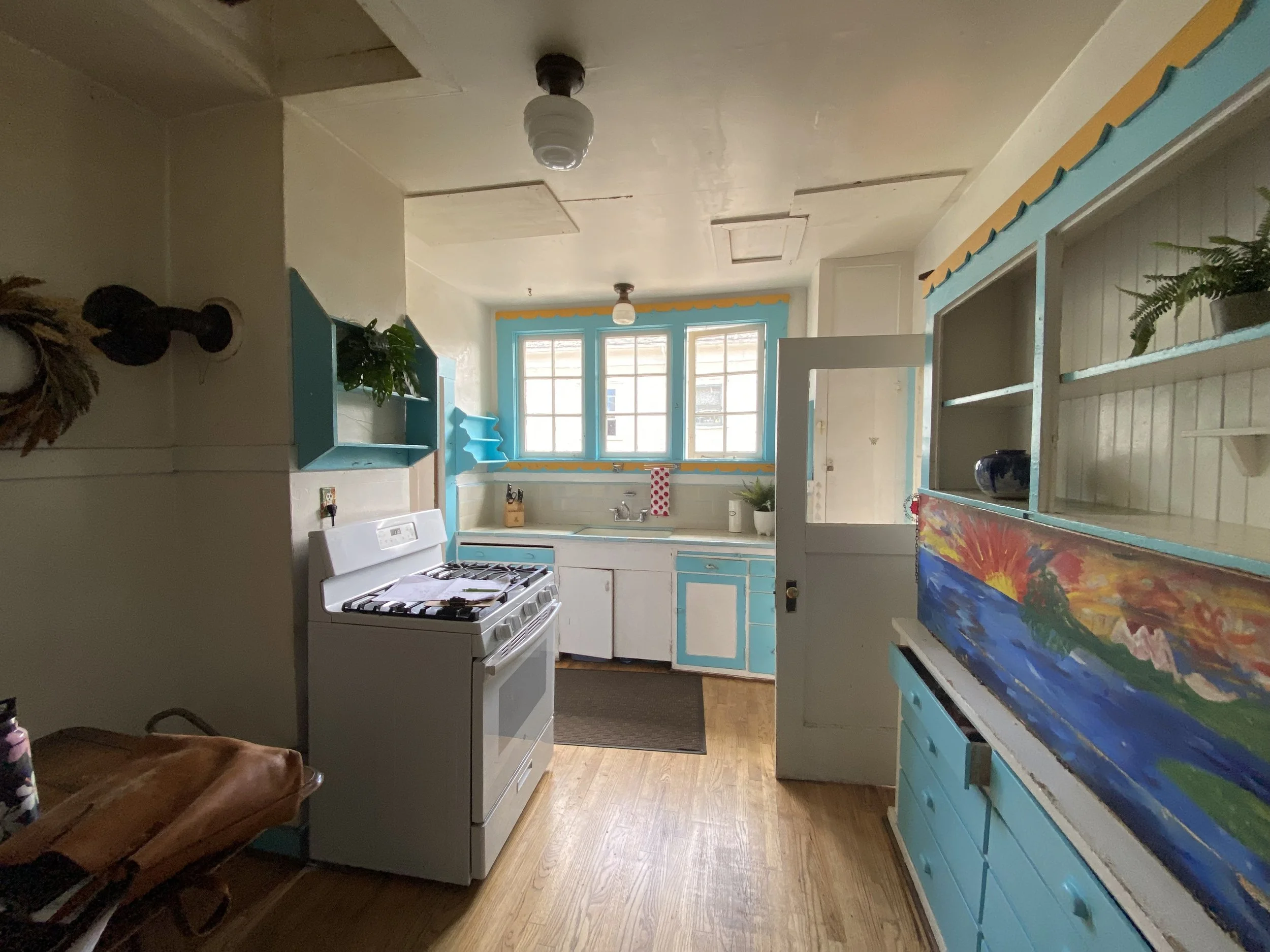 Modern Arts and Craft Kitchen Design | Urbana Design Studio