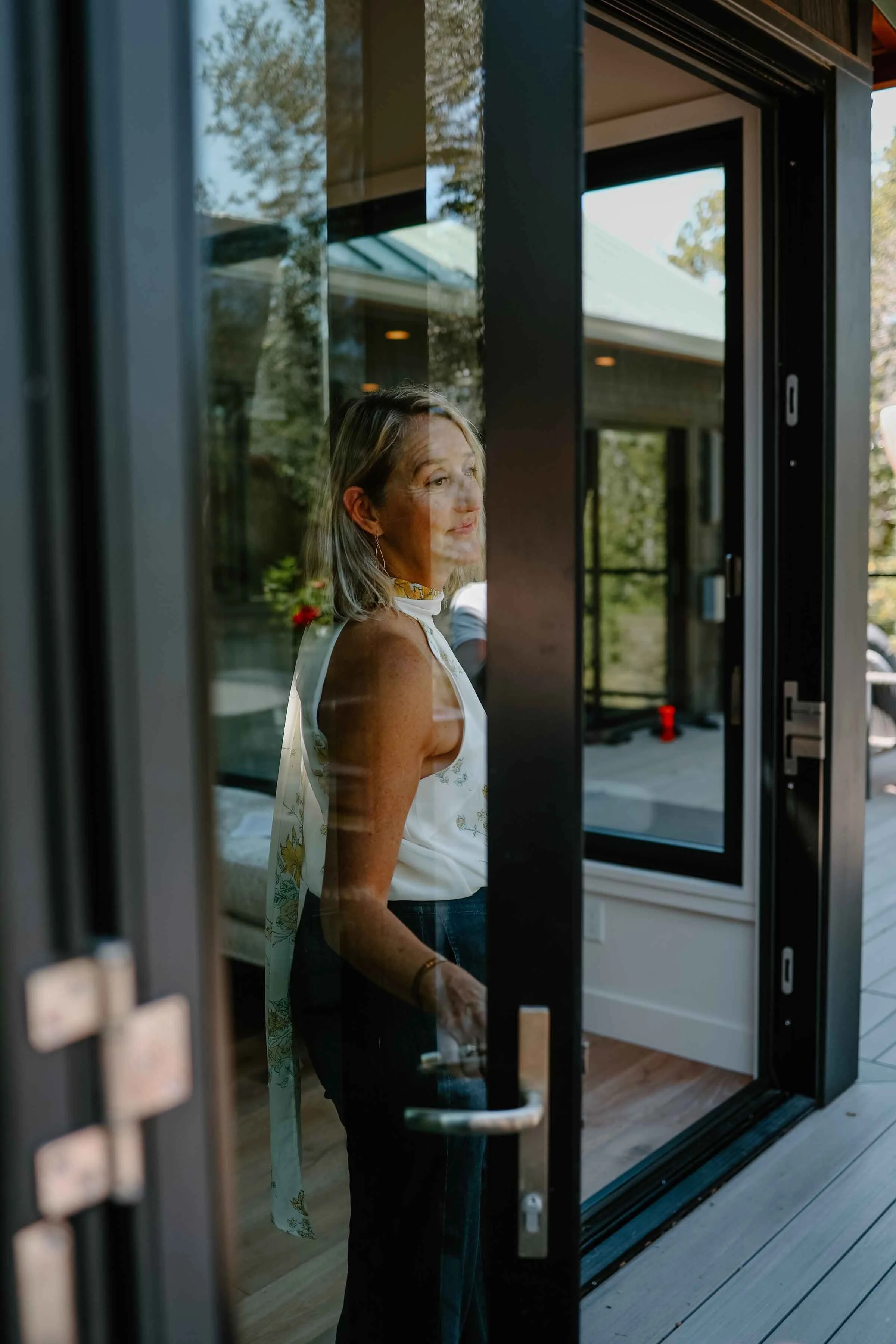 Through the La Cantina Glass