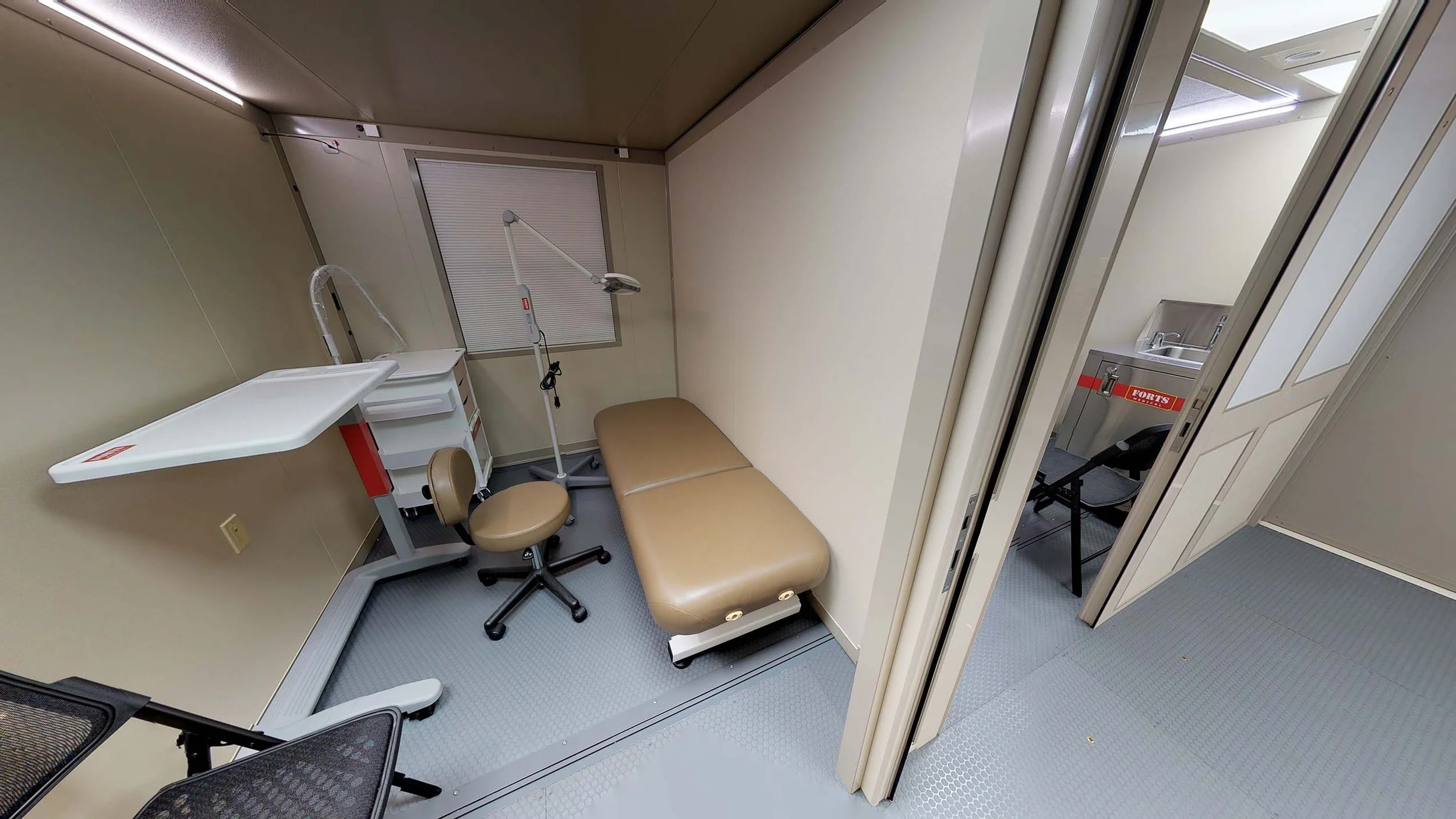 medical_mobile_clinic11.jpg