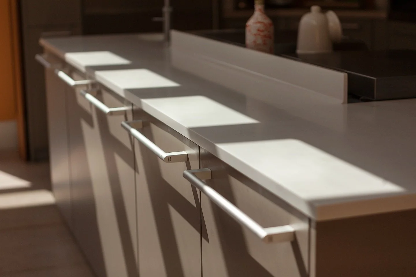 When you like how the sun coming through the roof lights lines up with the @poggenpohl_uk kitchen cabinets&hellip; Fun moment or need to get out more? Poll below! 😂

Timely photo by @karen_dempsey_photography 

#kitchendesign 
#poggenpohl 
#aba_ltd 