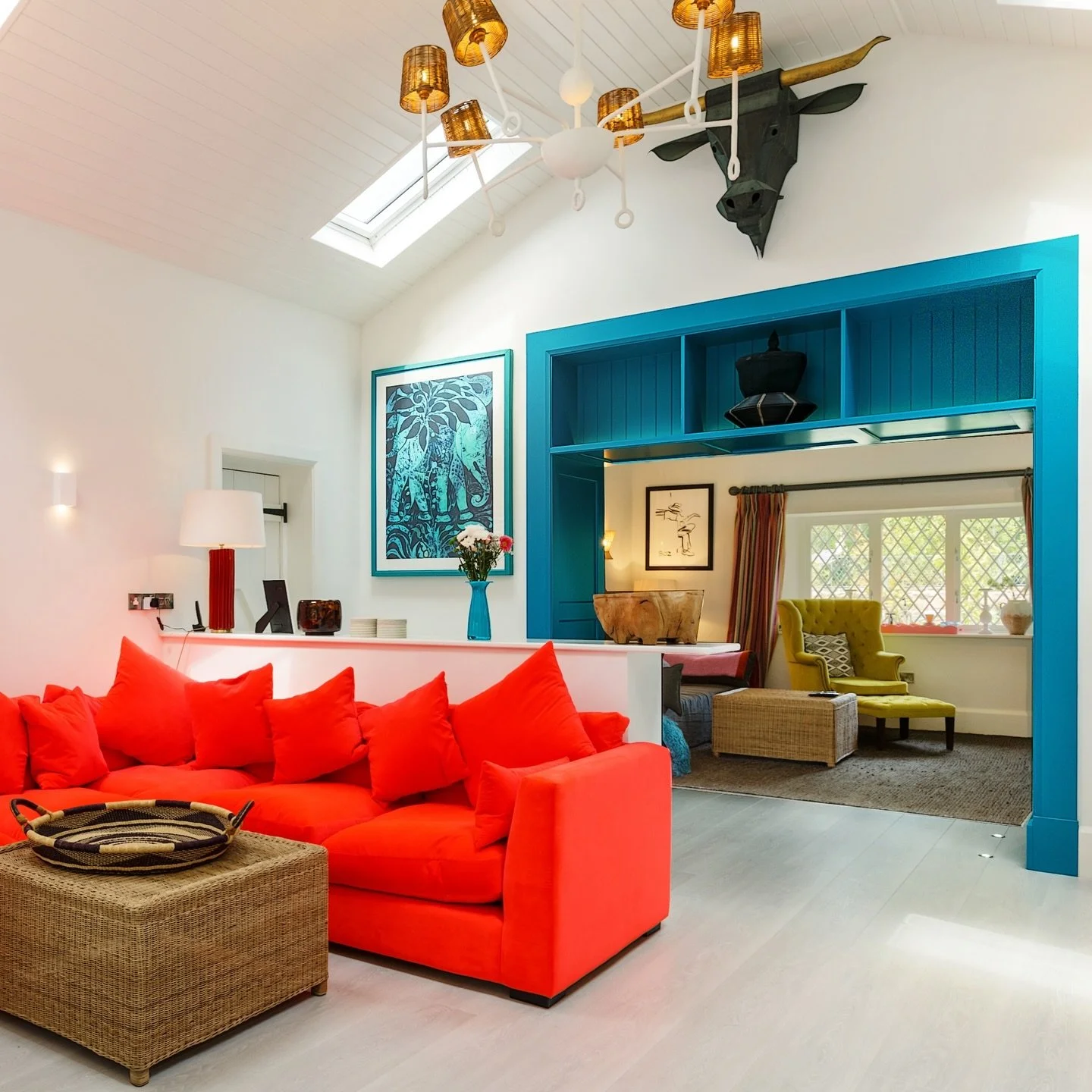 Part of a project to renovate and extend a coastal cottage that #aba_ltd was involved in.

🎨 wall colours by @francescaspaintsltd 
📷 photo by @karen_dempsey_photography 

#coastalcottage 
#homerenovation 
#flourescentsofa