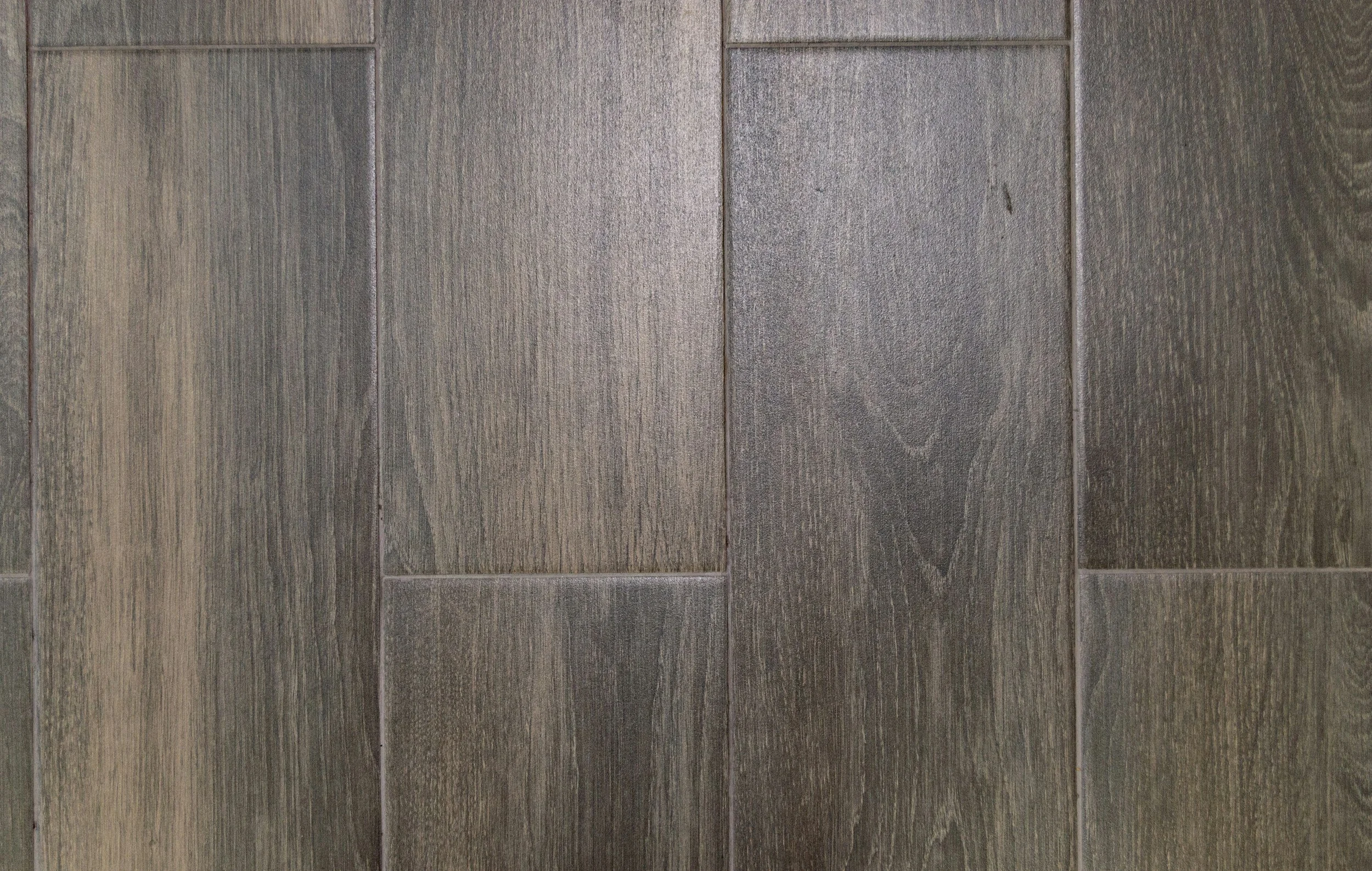 Grounded in Comfort: Why Fall Is the Ideal Season for Flooring Upgrades