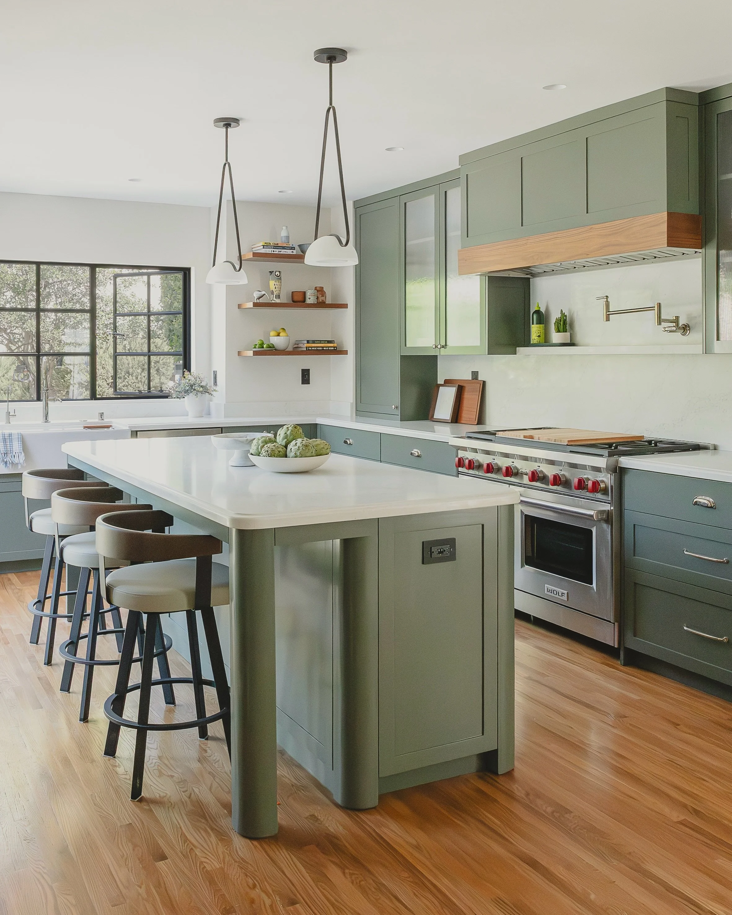It&rsquo;s all in the details.

We like to make the little things count&mdash;like this custom edge detail in a Glendale kitchen. Nothing over the top. Just a thoughtful detail that makes the whole space feel a little more special. #maammade #maamla 