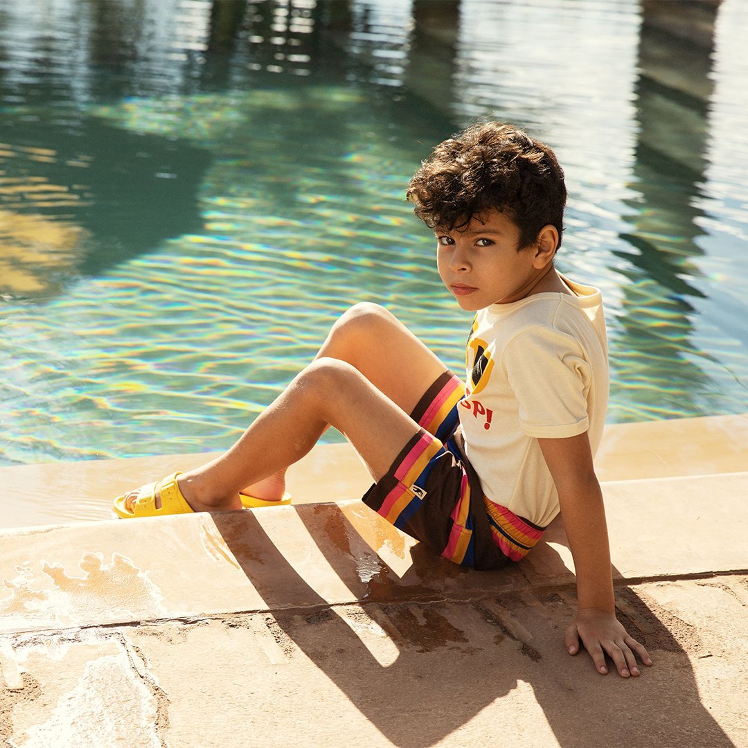 Badehose Shorts Stripes Spring Summer 23 für Kinder von Mini Rodini - nachhaltige Baumwolle - sustainable Kidswear - Cleo&Caesar - Kids Concept Store Berlin