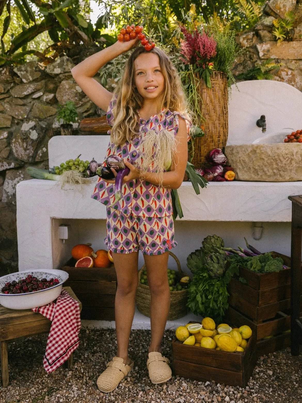 Sende euch Urlaubsgr&uuml;&szlig;e mit meinem absolutem Lieblingsset von @favoritepeoplestore 

Traumhafter Print, gem&uuml;tlicher Schnitt und butterweicher Stoff machen die Hose und Bluse zu Lieblingsst&uuml;cken f&uuml;r jede Gelegenheit