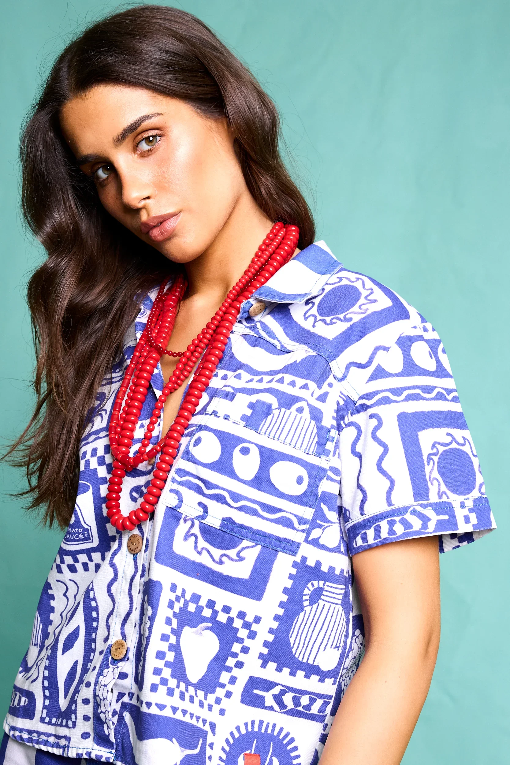 Favorite People Short Positano – weiß-blaue High waisted Mom Short aus Baumwolle, fair hergestellt in Portugal, bei Cleo&Caesar Kids Concept Store