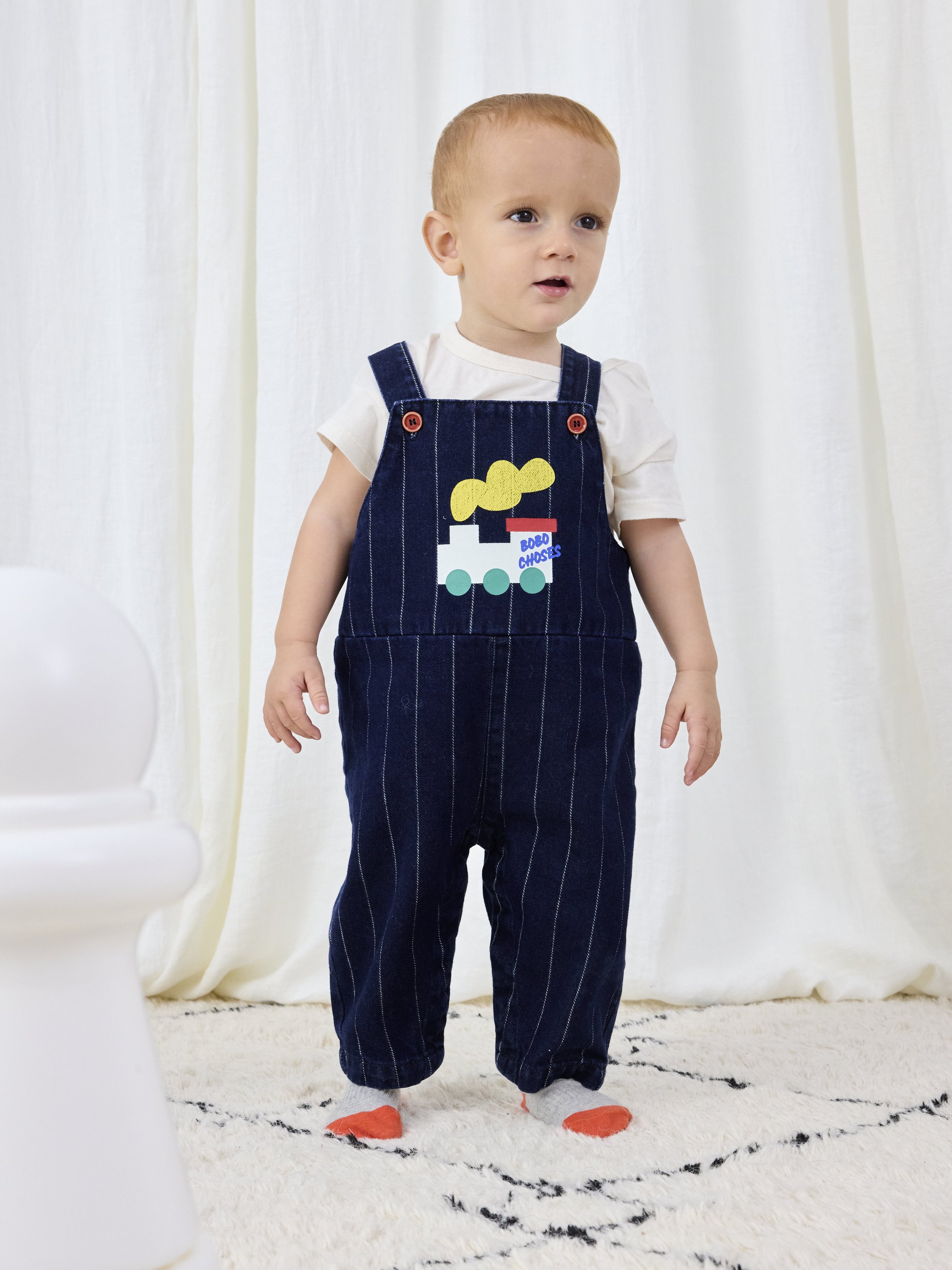 Baby Latzhose Bobo Choo Choo von Bobo Choses - made in Europe - nachhaltige Bio-Baumwolle - sustainable Kidswear - Cleo&Caesar - Kids Concept Store Berlin - Online Shop