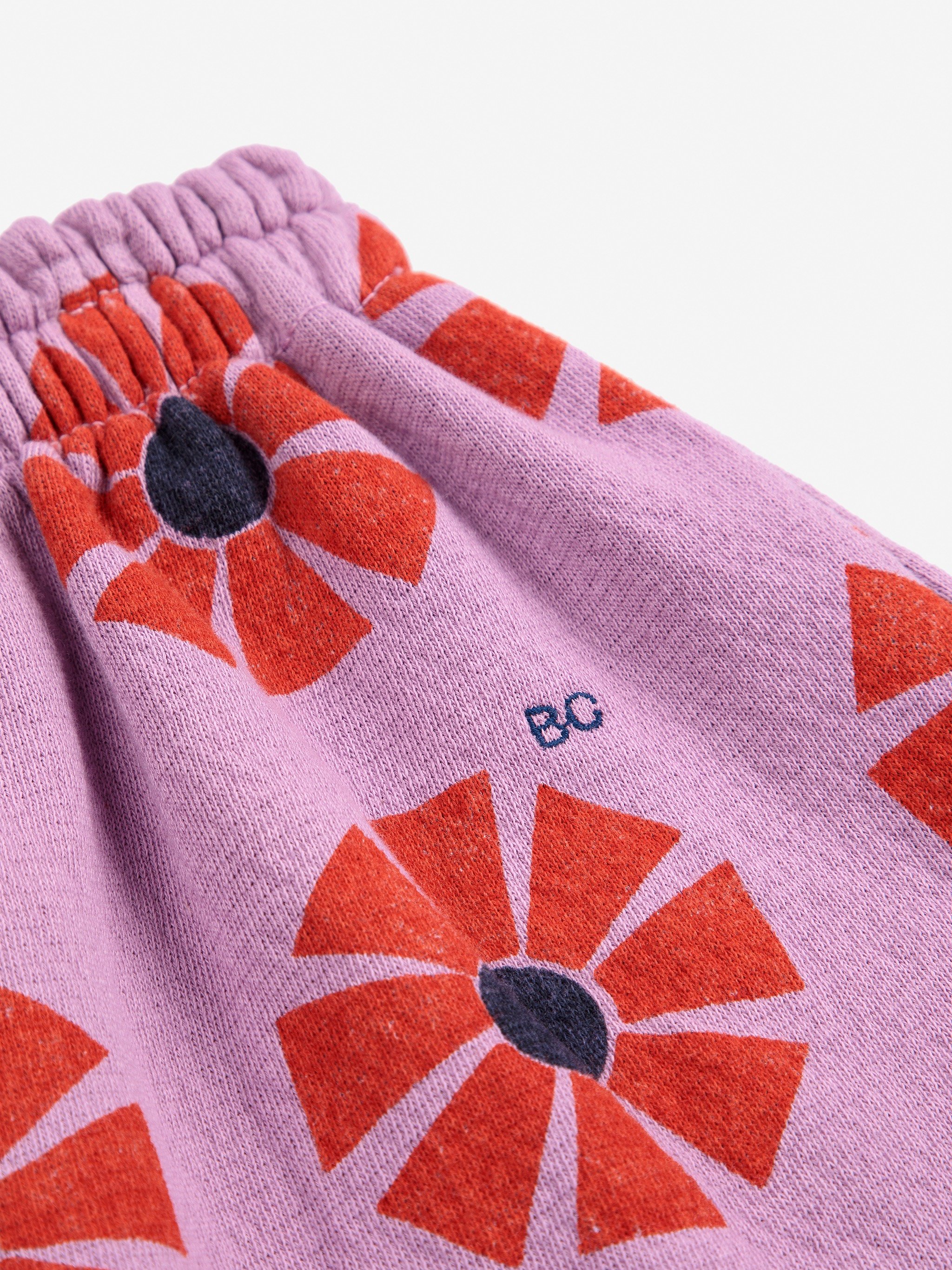 Kaleidoscope All Over Skirt von Bobo Choses - made in Europe - nachhaltige Bio-Baumwolle - sustainable Kidswear - Cleo&Caesar - Kids Concept Store Berlin - Online Shop