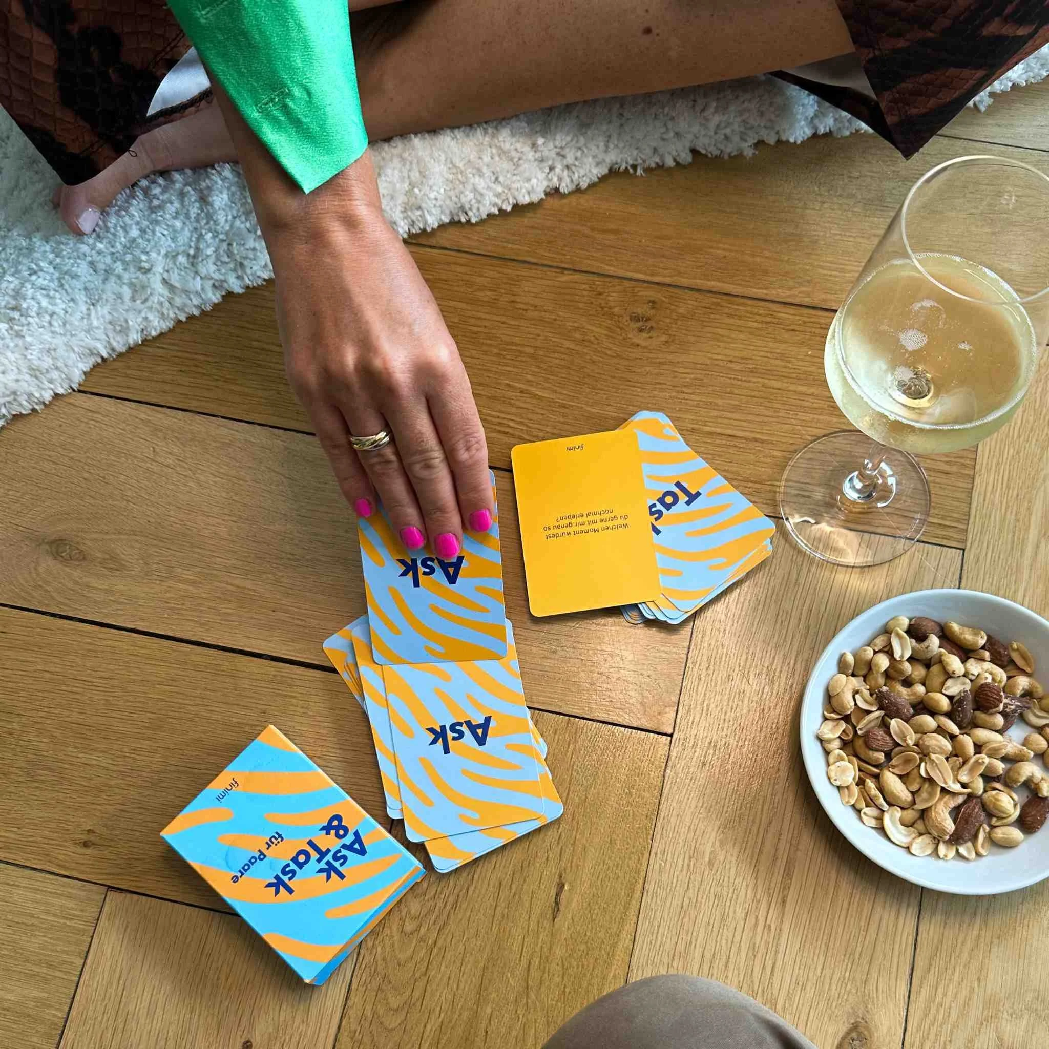 Ask & Task Paare Edition – Kartenset mit Fragen und Aufgaben für Paare für mehr Nähe, Gesprächsstoff und Verbundenheit bei Cleo&Caesar Concept Store