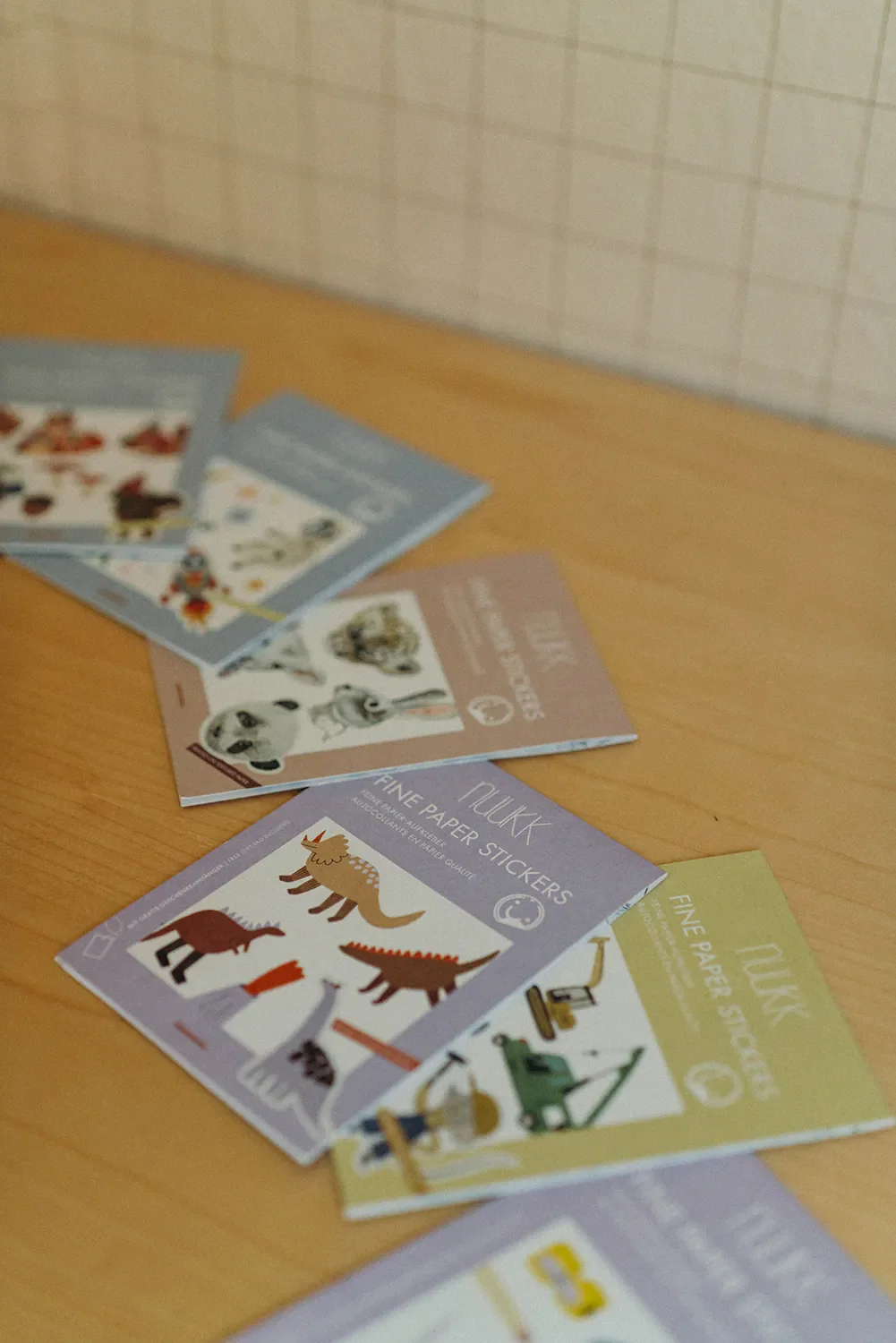 nuukk Sticker aus hochwertigem Papier in Österreich hergestellt im Kids Concept Store Cleo&Caesar