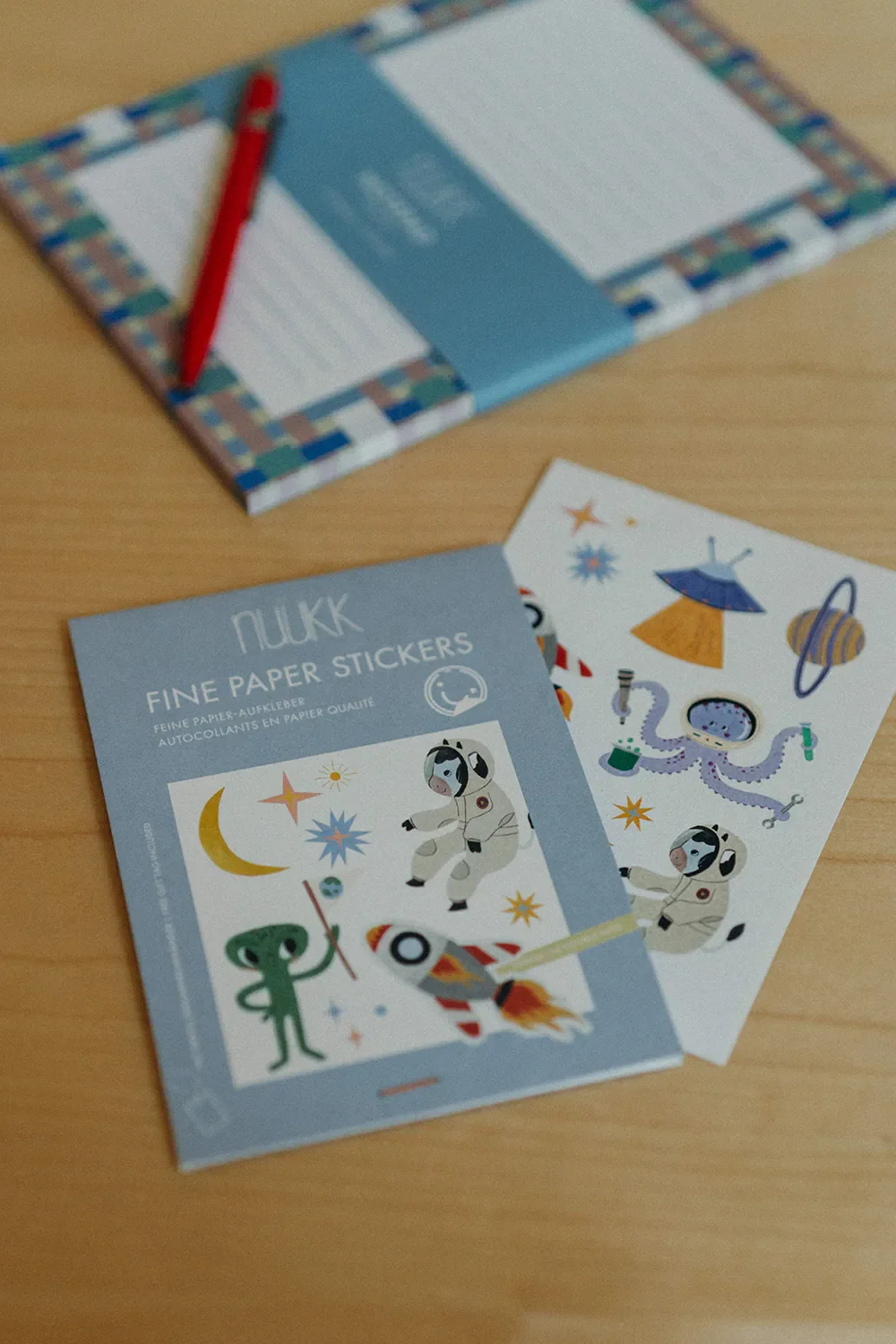 nuukk Sticker aus hochwertigem Papier in Österreich hergestellt im Kids Concept Store Cleo&Caesar