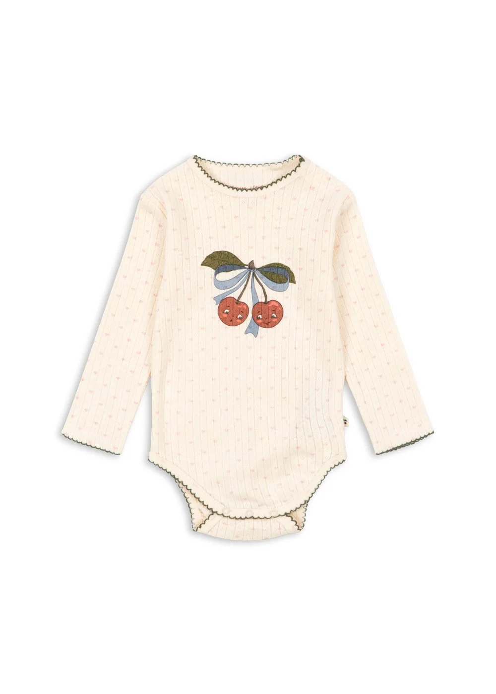 Bio-Baumwollbody mit Pointelle-Struktur und Kirschprint, Druckknöpfe vorne und im Schritt – weich und bequem für Babys im Concept Store Cleo&Caesar