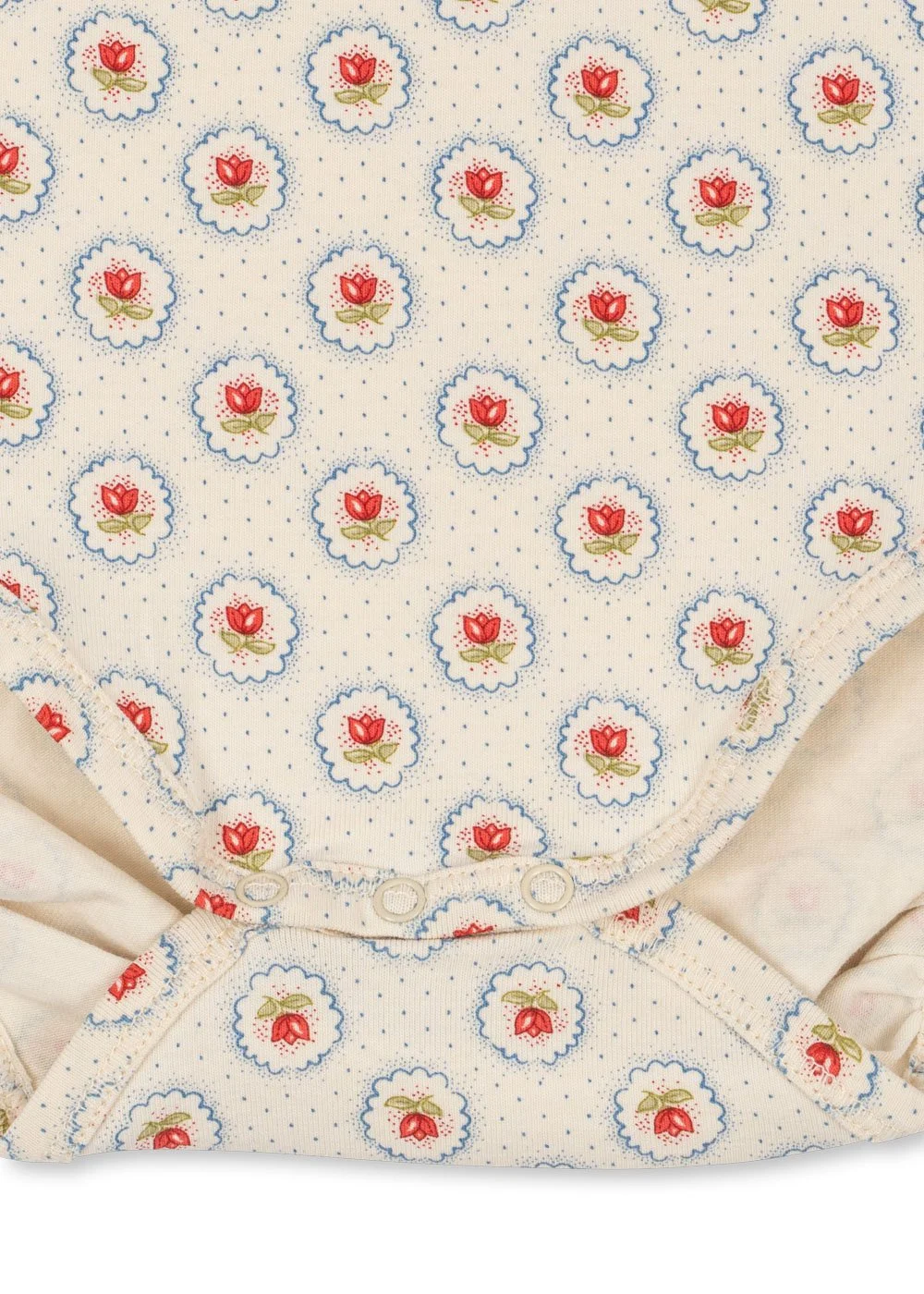 Langarm-Body aus Bio-Baumwolle mit zartem Blumenmuster Mirage und Druckknöpfen im Schritt für Babys im concept Store Cleo&Caesar