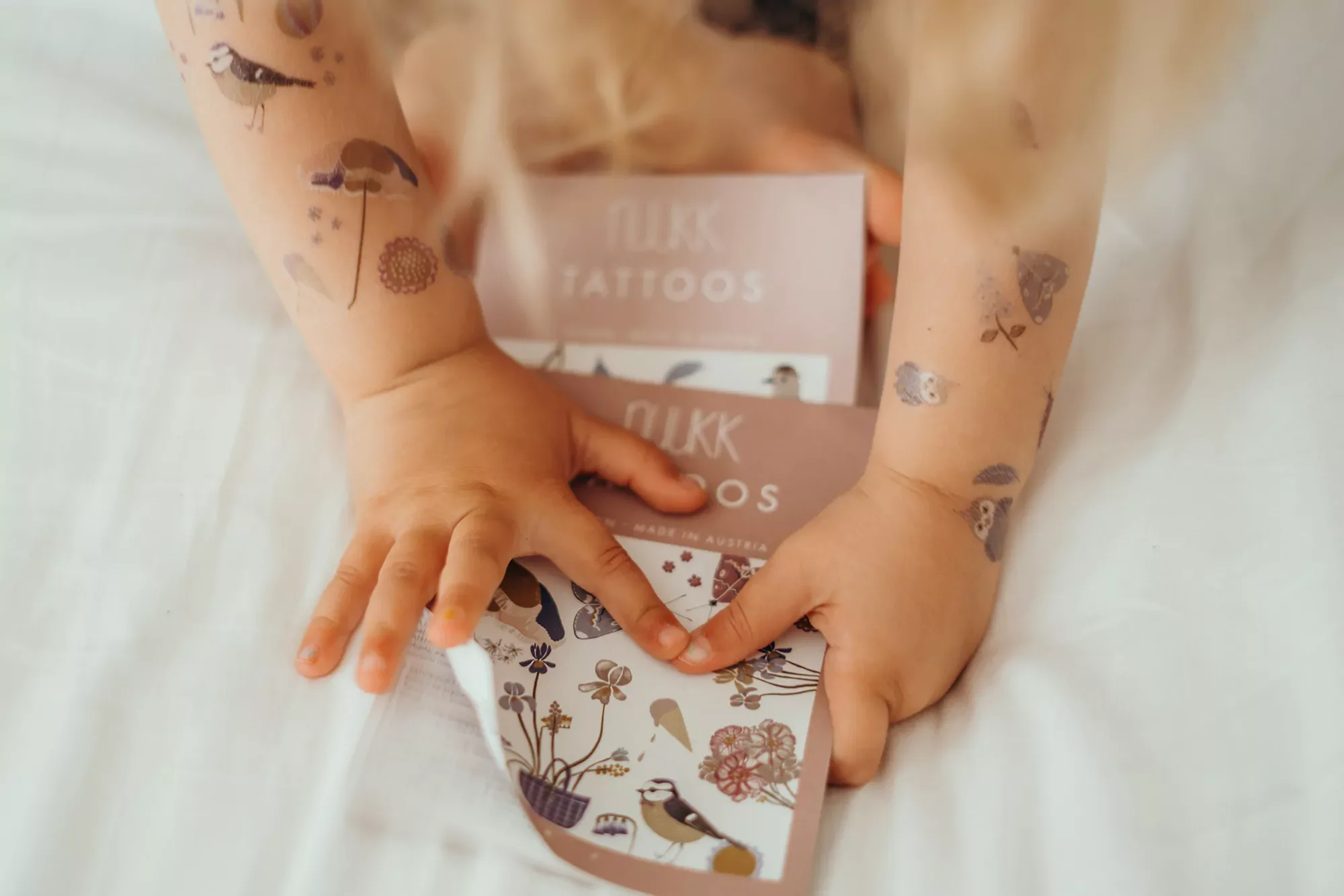 nuukk Kindertattoos – vegane Wassertransferfolie, dermatologisch getestet, hergestellt in Österreich, bei Cleo&Caesar Kids Concept Store