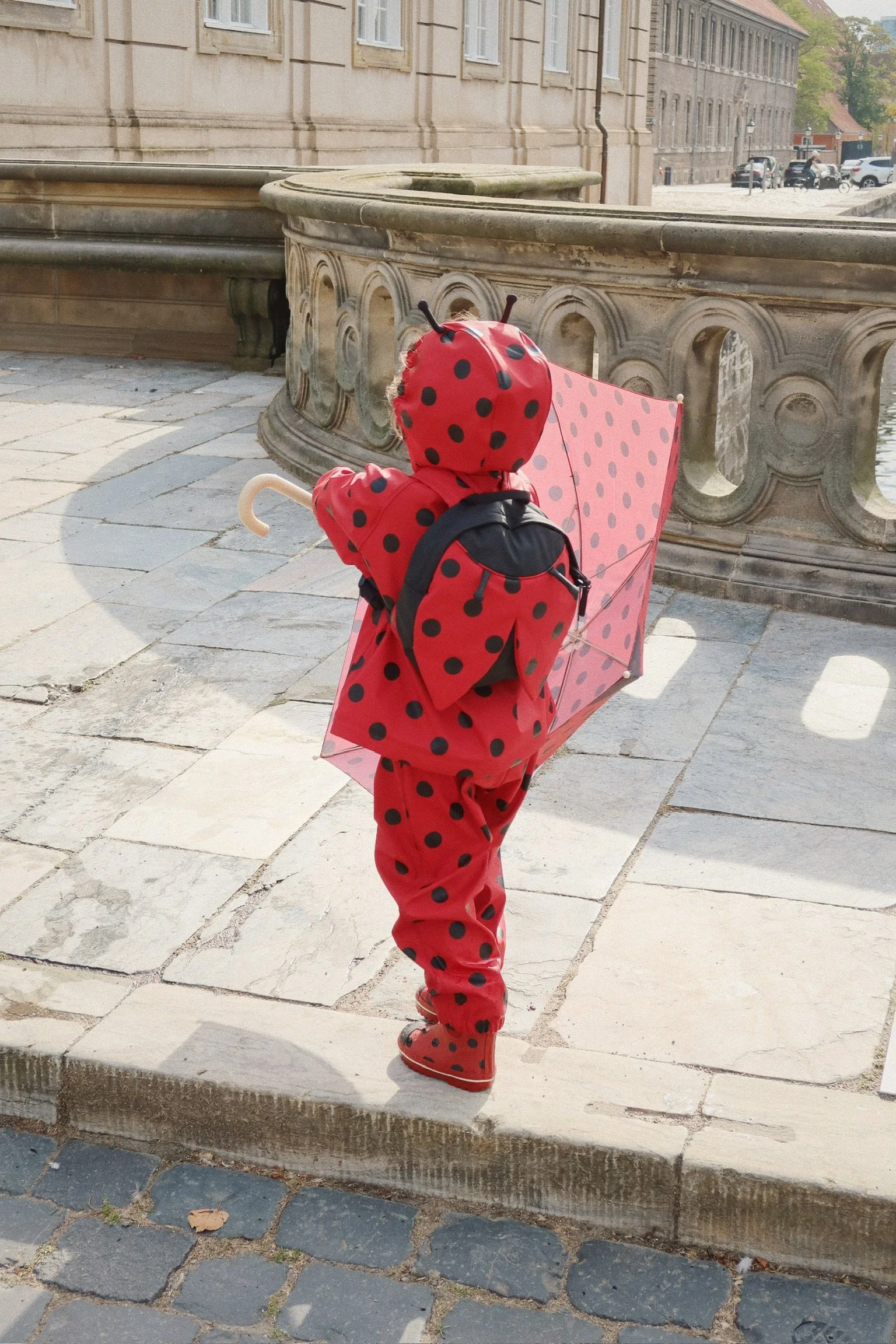Marienkäfer Regenset Cinelle Lady Dot für Kinder von Konges Sløjd - nachhaltige Baumwolle - sustainable Kidswear - Cleo&Caesar - Kids Concept Store Berlin - Online Shop Deutschland