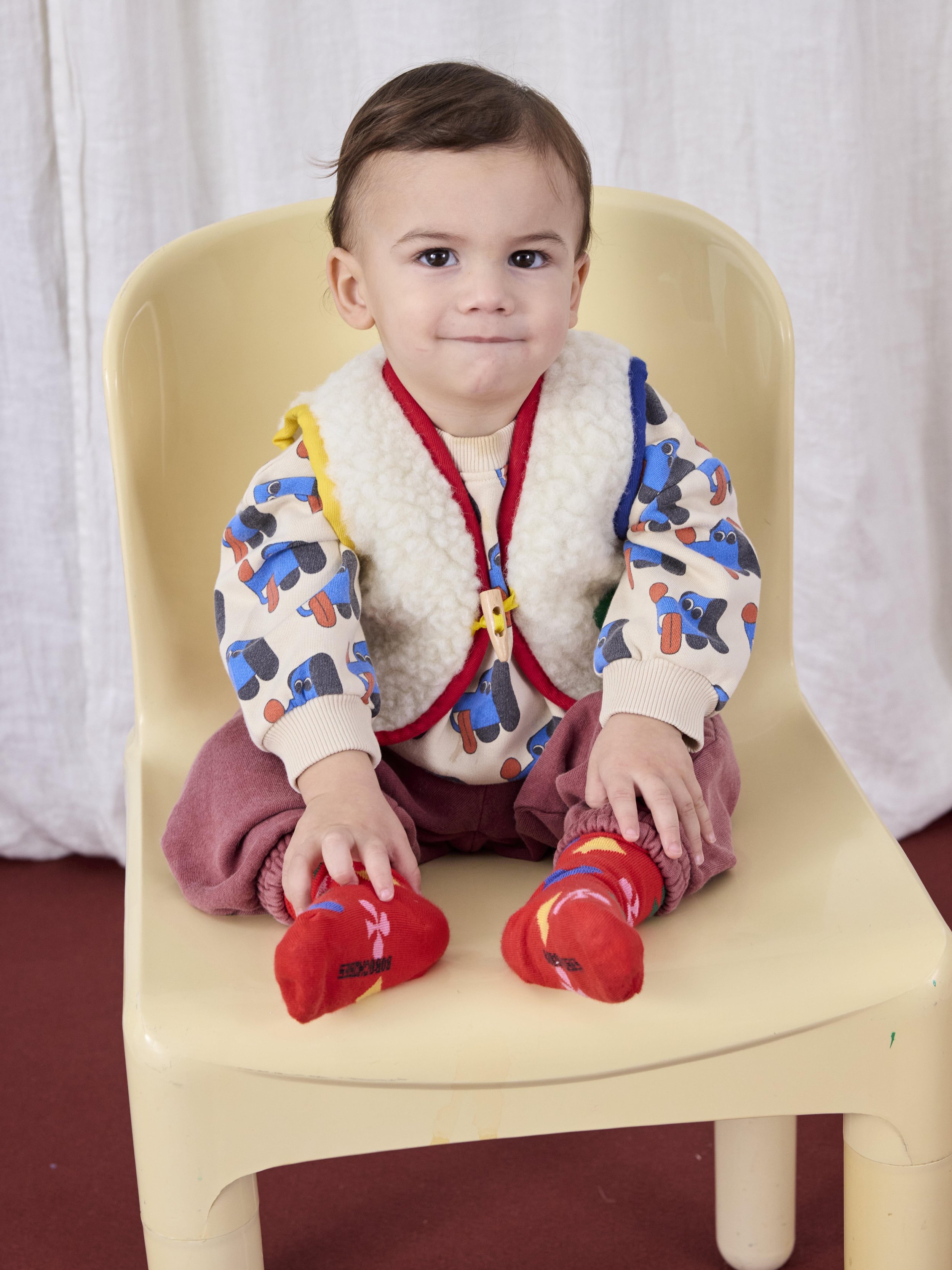 Baby Pullover Doggy Mate All Over von Bobo Choses - made in Europe - nachhaltige Bio-Baumwolle - sustainable Kidswear - Cleo&Caesar - Kids Concept Store Berlin - Online Shop
