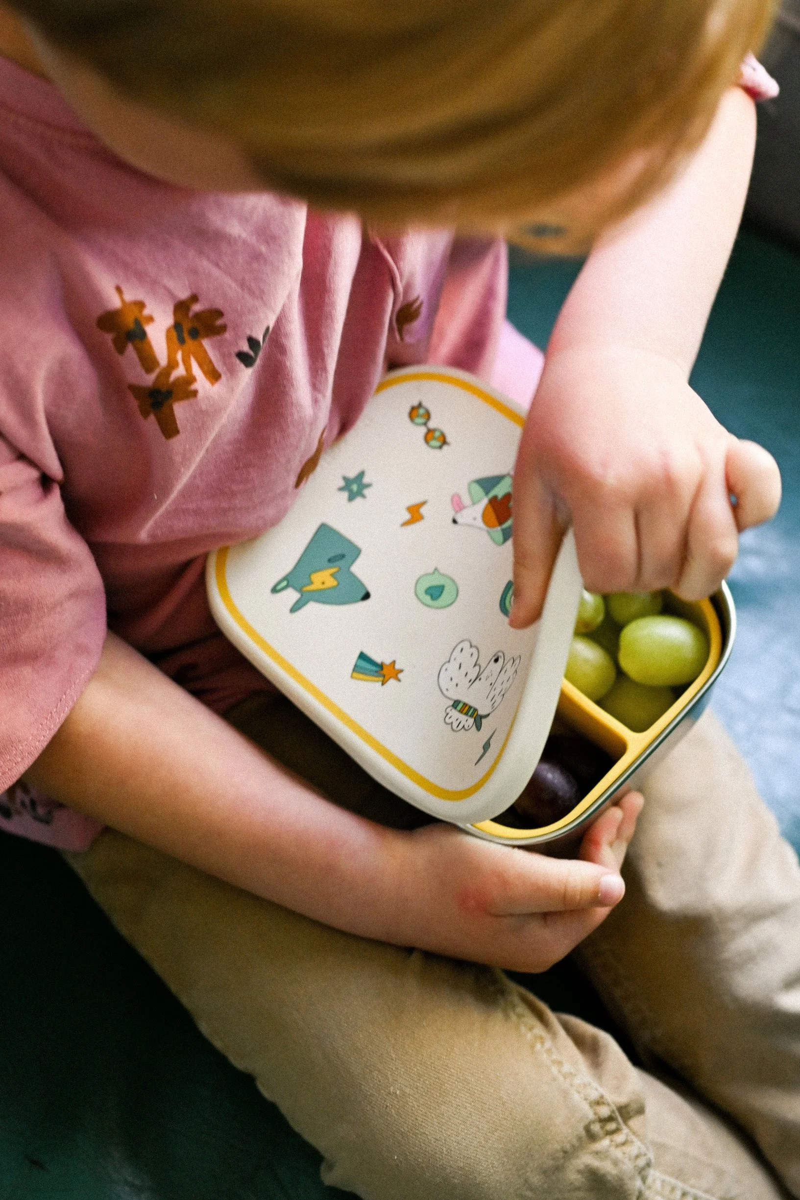 The Cotton Cloud Edelstahl-Lunchbox mit drei Fächern und Silikondeckel – nachhaltig & stylisch bei Cleo & Caesar.