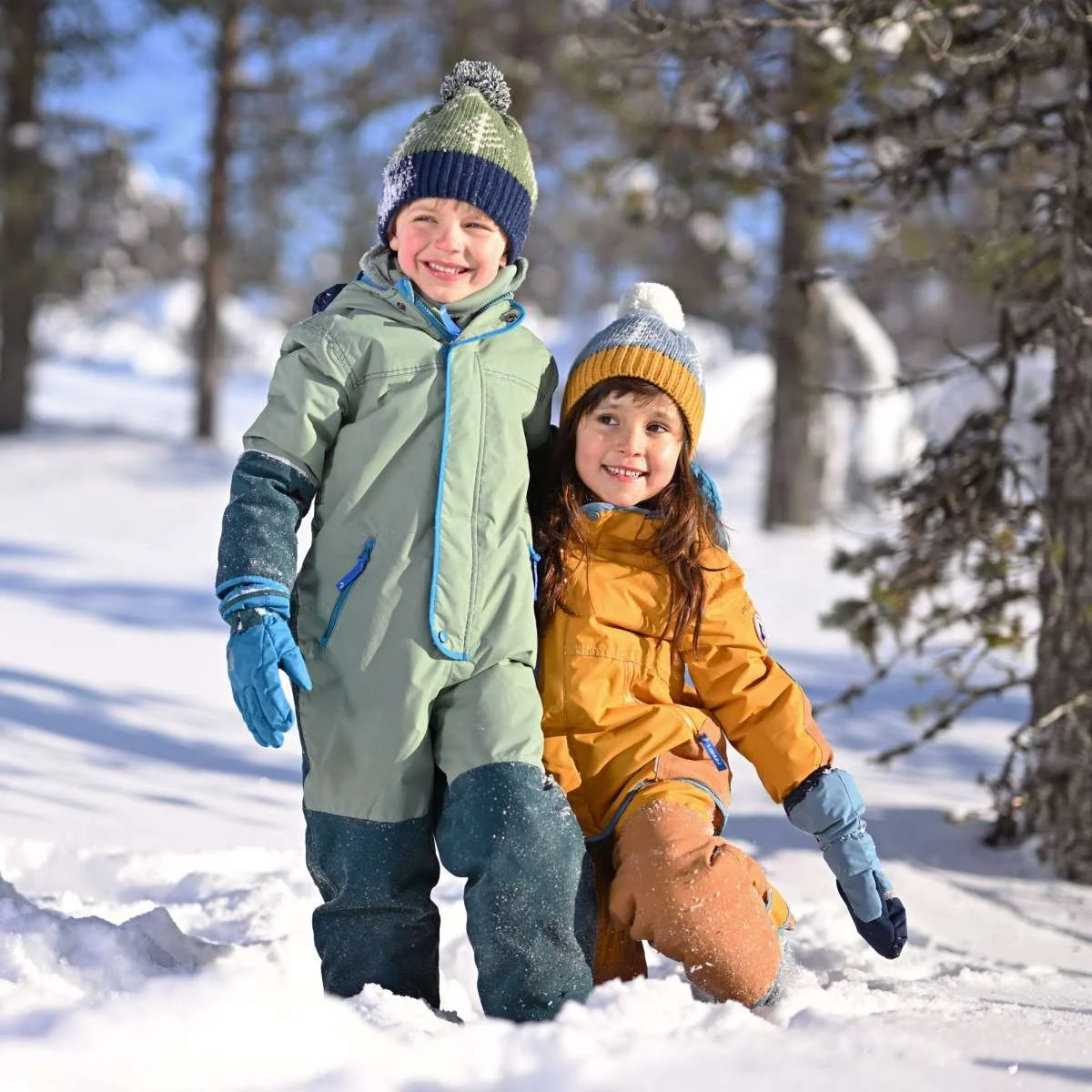 Finkid Pikkurilli in blau – warme, wasserfeste Winterhandschuhe für Kinder aus recycelten Materialien. Nachhaltige Kindermode bei Cleo&Caesar, Kids Concept Store Berlin – jetzt online entdecken