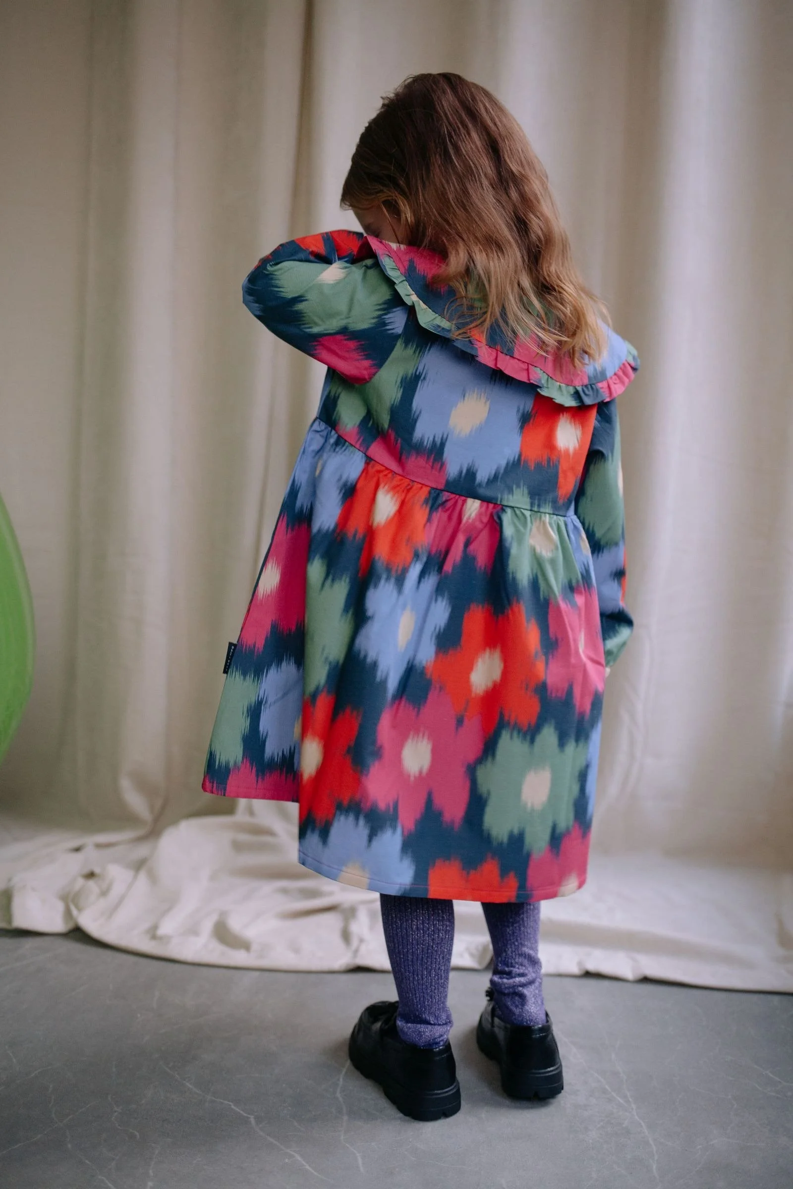 Daily Brat Blumenkleid aus Bio-Baumwolle mit Blumenprint – verspielt & fair gefertigt bei Cleo&Caesar