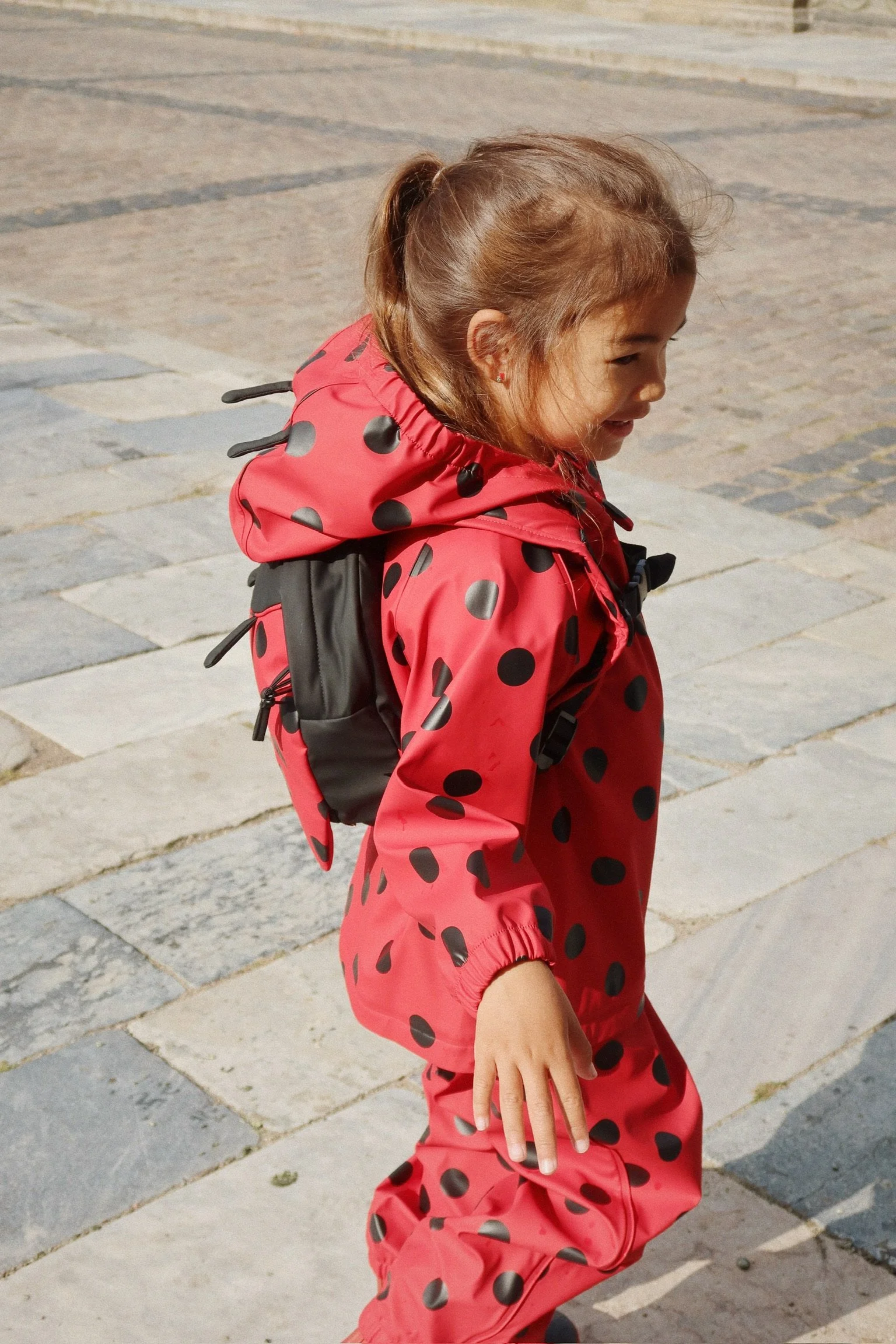 Marienkäfer Regenset Cinelle Lady Dot für Kinder von Konges Sløjd - nachhaltige Baumwolle - sustainable Kidswear - Cleo&Caesar - Kids Concept Store Berlin - Online Shop Deutschland