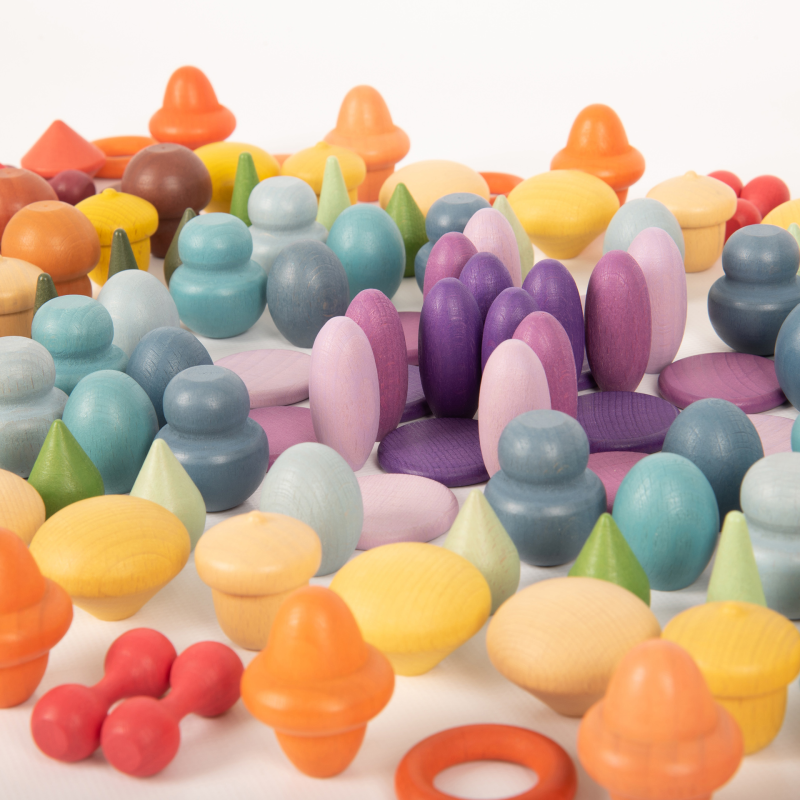 Bunte Holzformen aus Naturholz zum Sortieren und Musterlegen – Montessori-inspiriertes Lernspielzeug ab 3 Jahren bei Cleo&Caesar