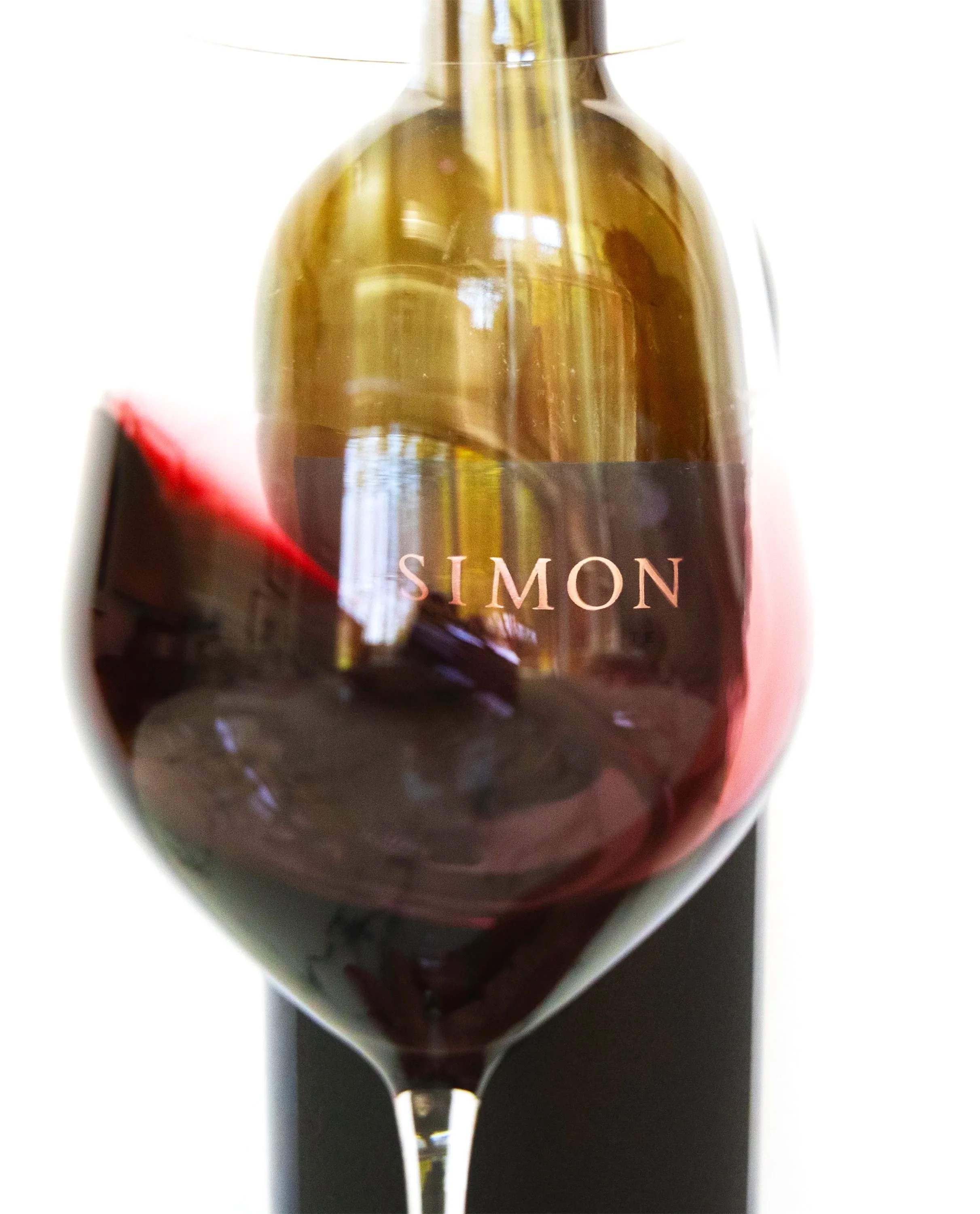 Simon_Bottle%26Glass_1.jpg