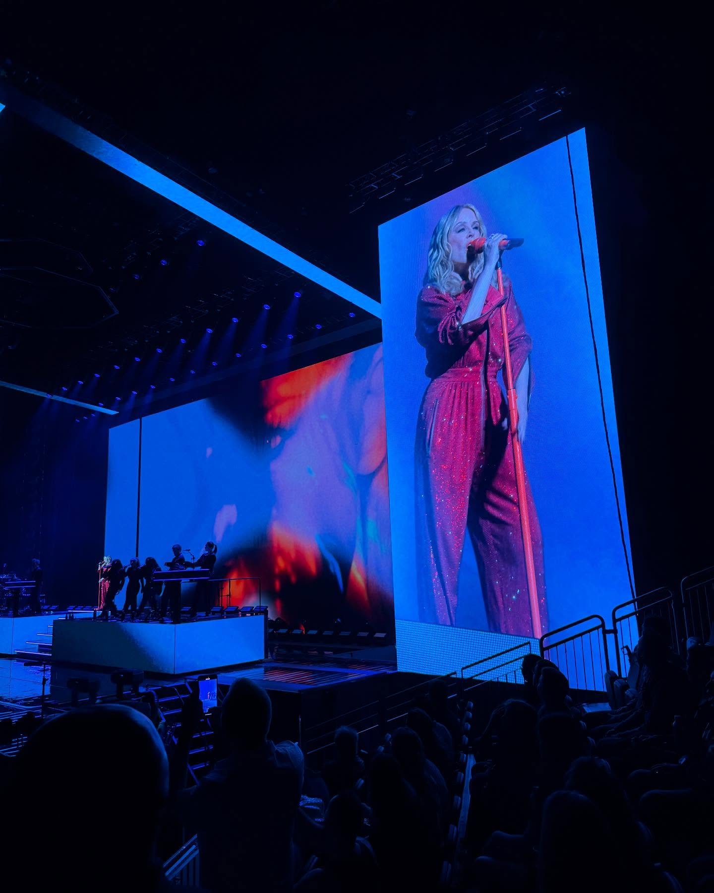 PADAM PADAM!!!!! Kylie in Seattle! I went to my first Kylie gig when I was 11 - beyond thrilled to (30ish yrs on) take my kiddo to see her, she even gave him a shout out during &lsquo;Dancing&rsquo; 😍😲👯 #kylieminogueseattle #kylieminoguetensiontou