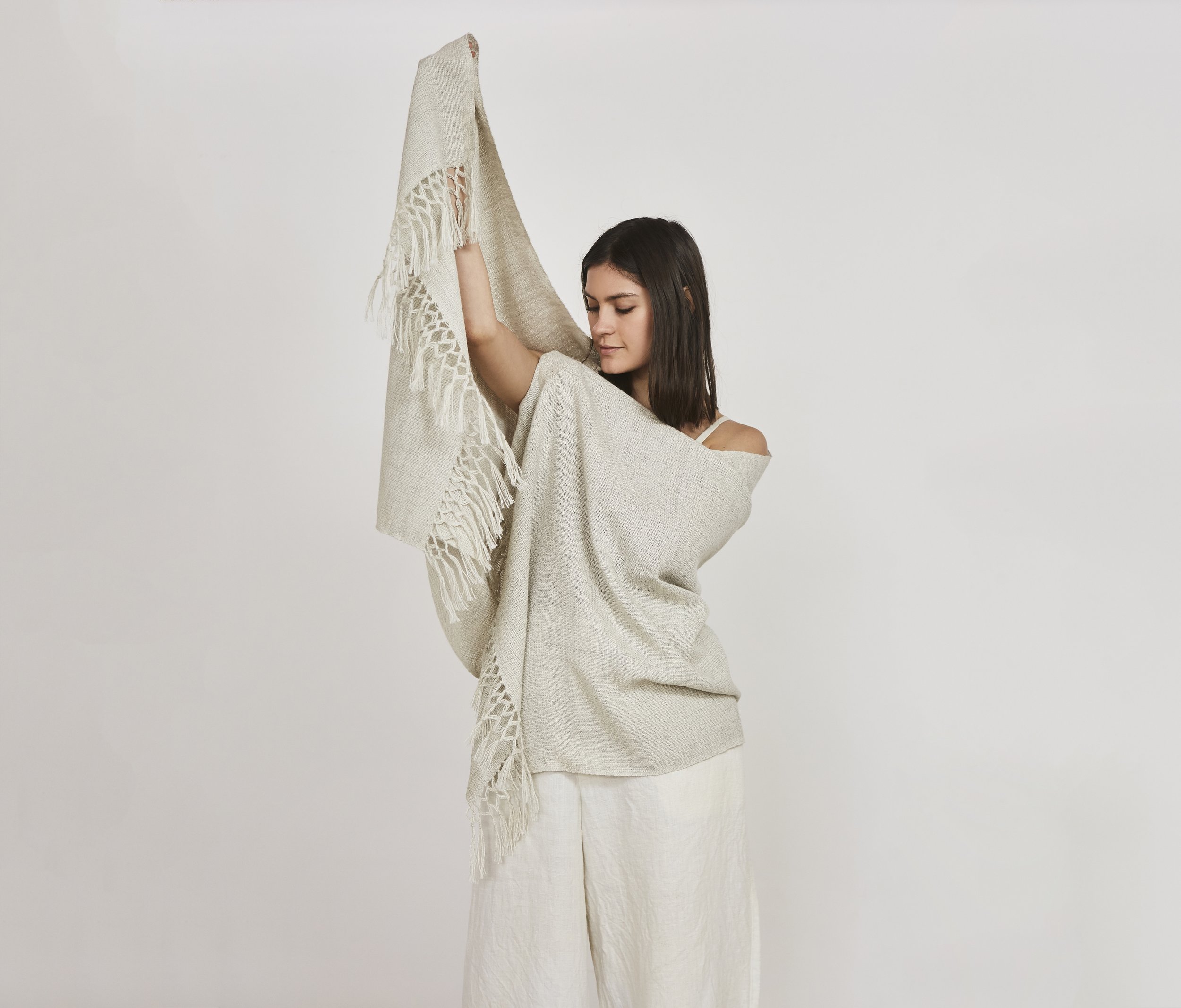 Essential Pashmina Modelo.jpg