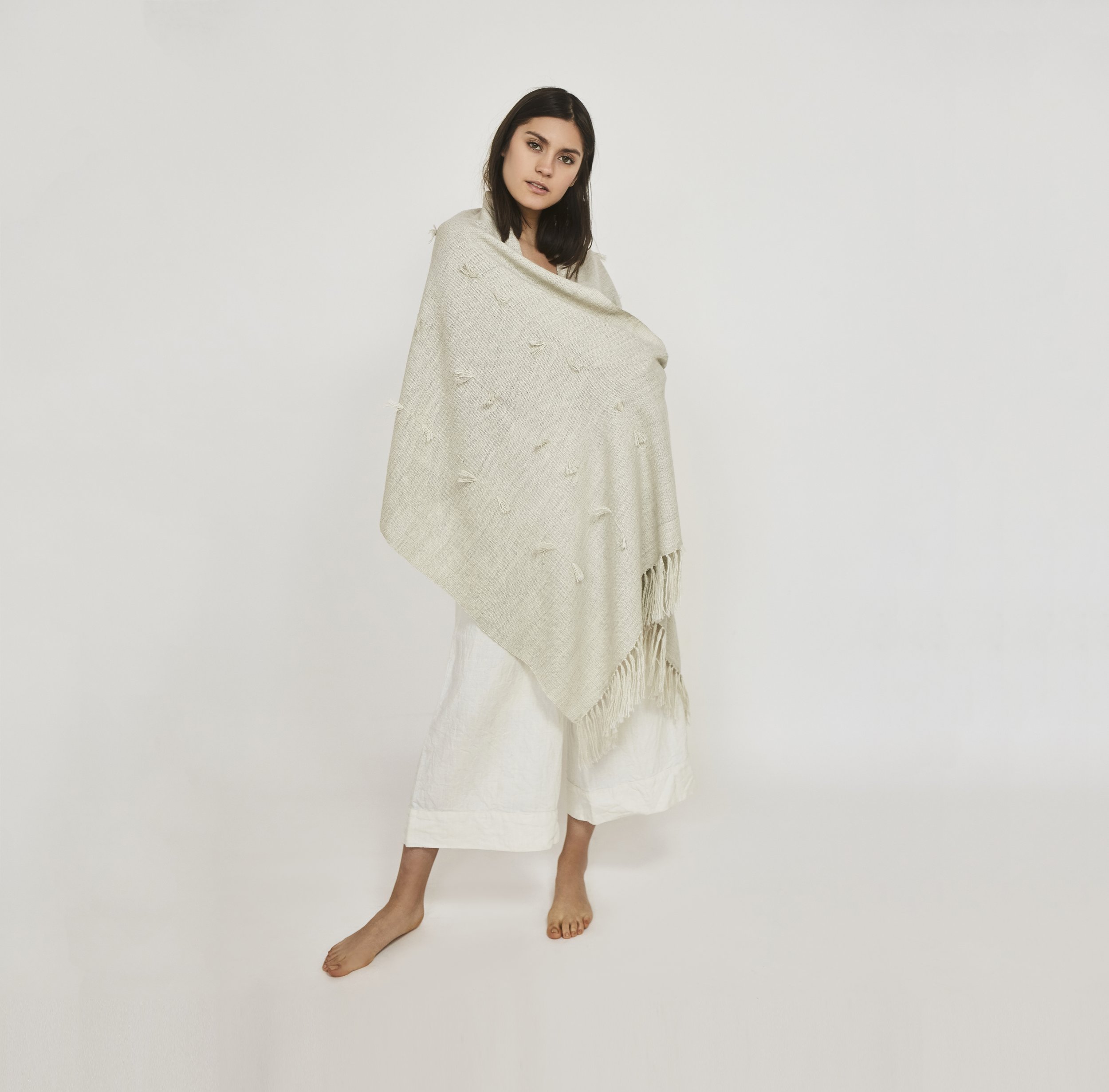 Tassel Pashmina Modelo-alta.jpg